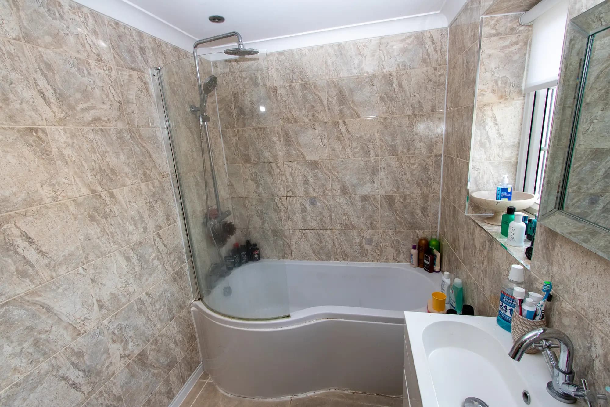 property photo 10 of 16