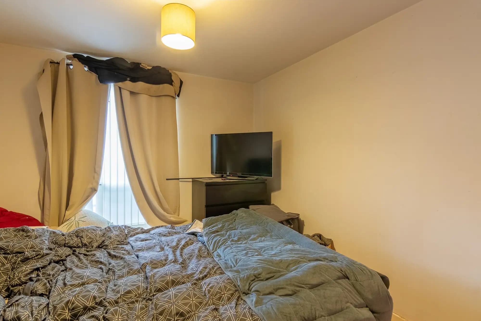 property photo 6 of 10