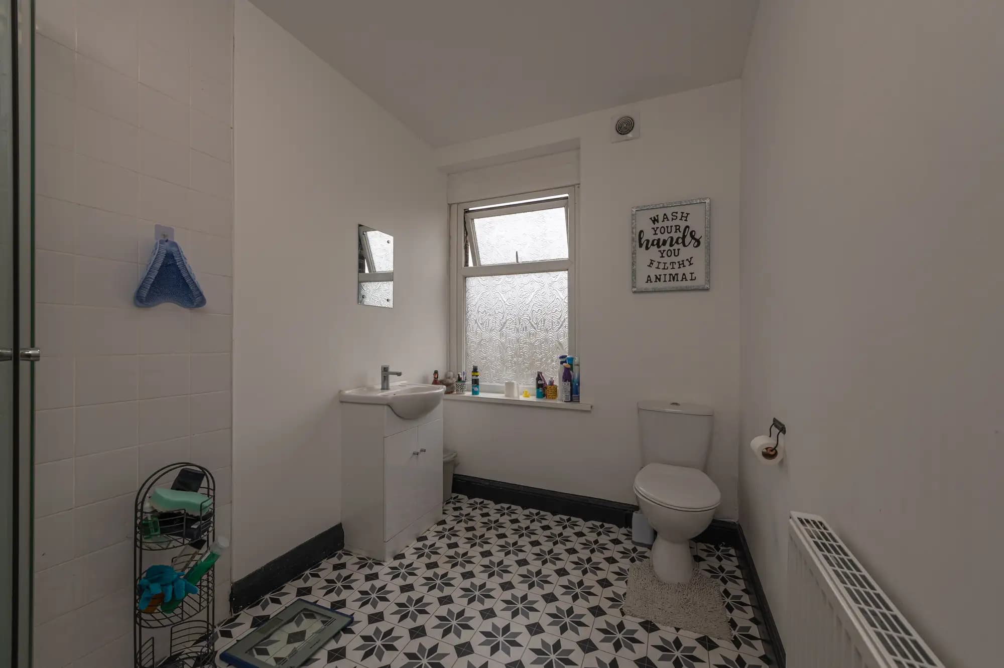 property photo 8 of 19