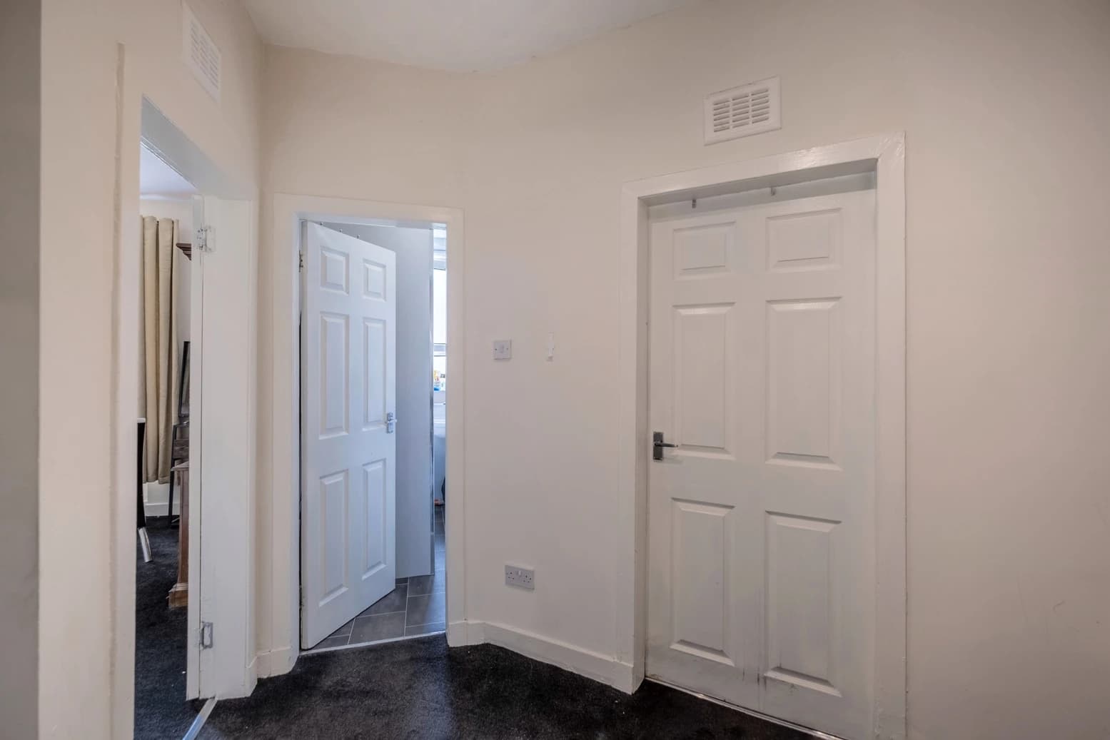 property photo 22 of 28