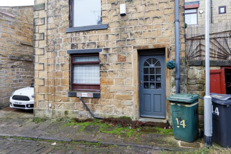 property photo 13 of 14