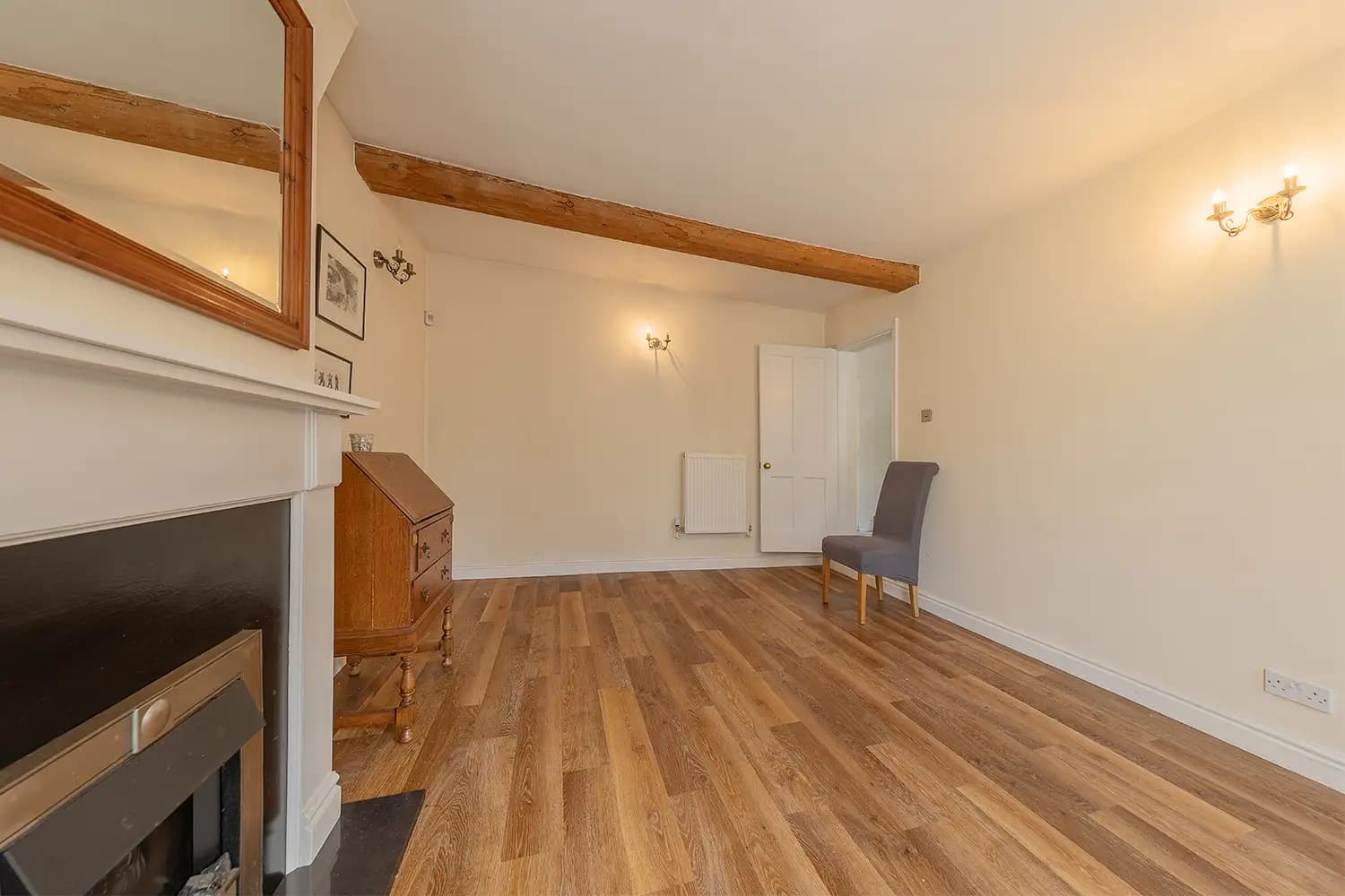 property photo 4 of 24
