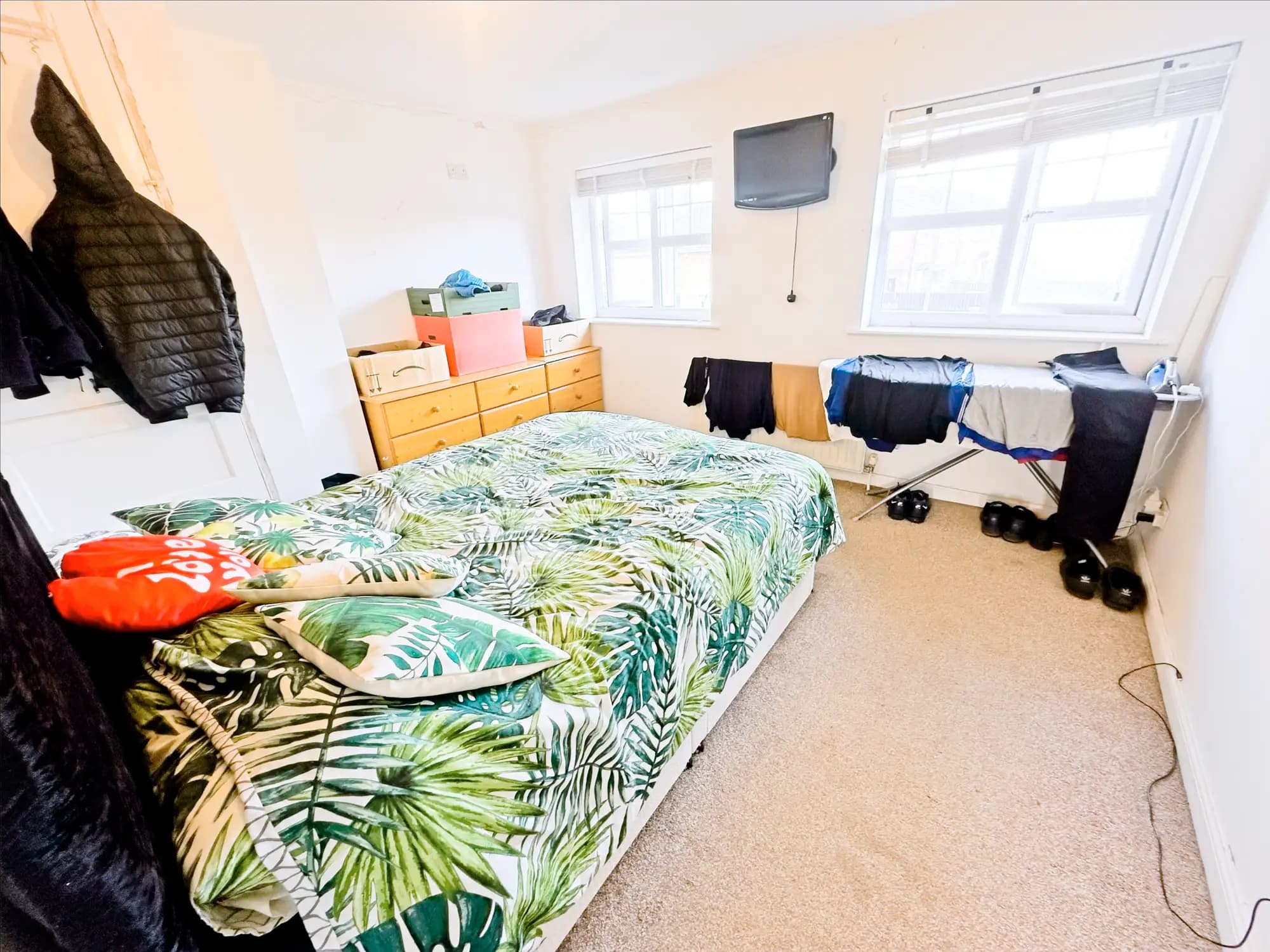 property photo 18 of 37