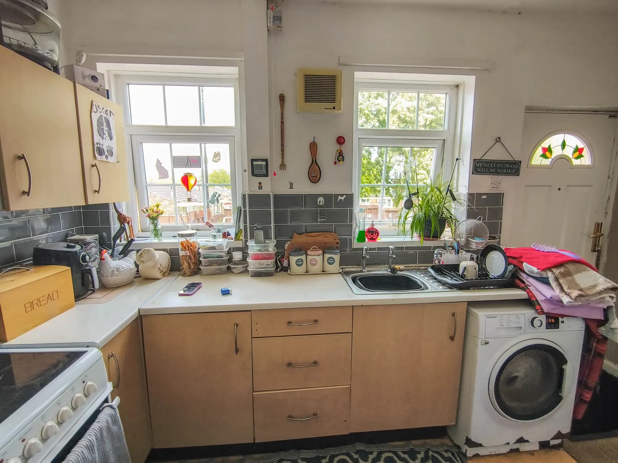 property photo 4 of 16