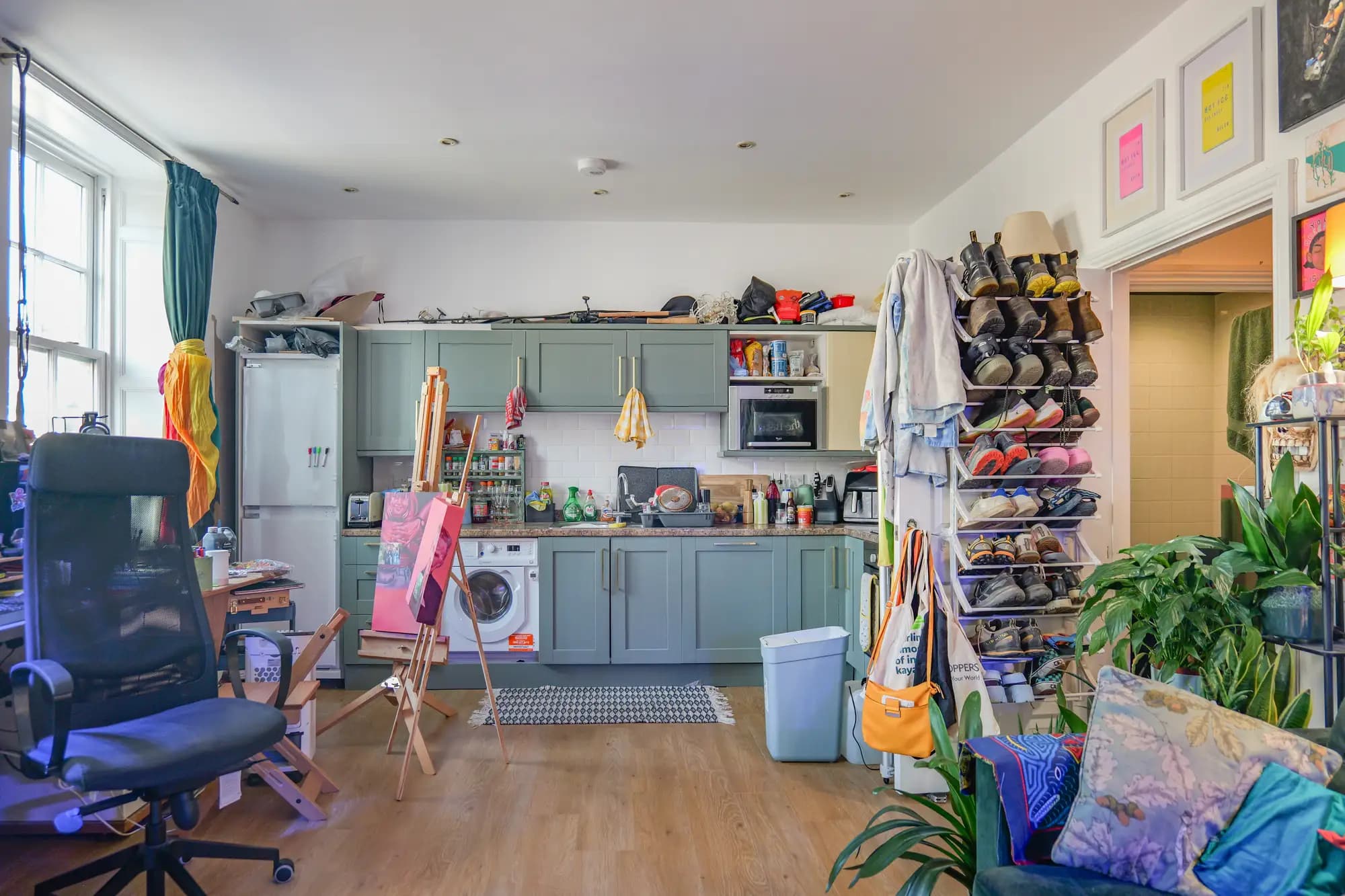 property photo 5 of 14