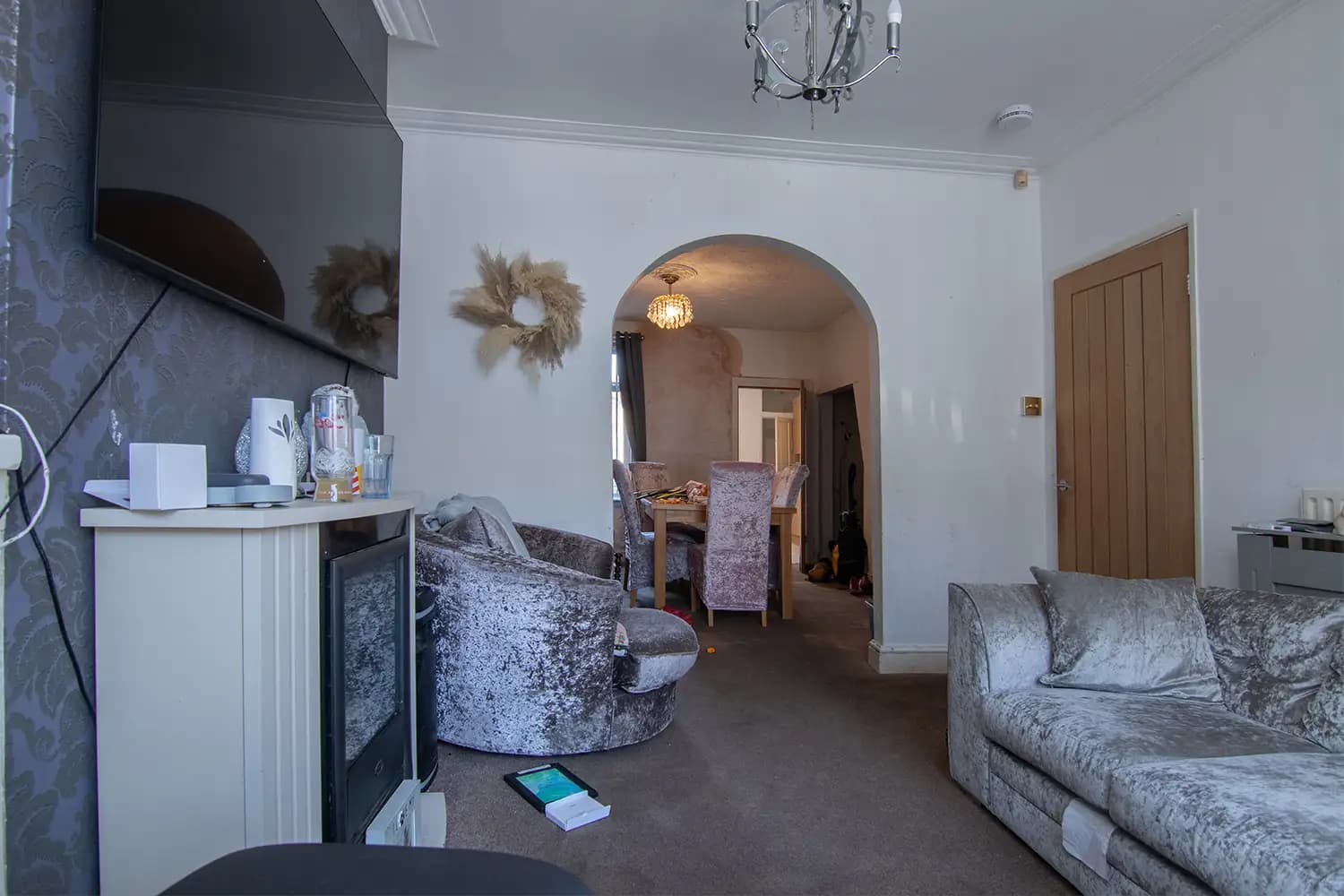 property photo 4 of 24