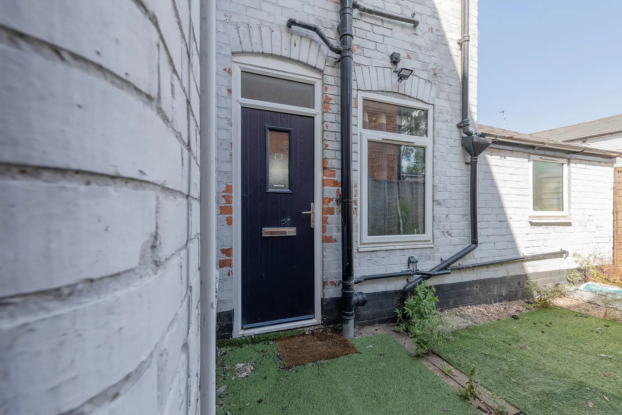 property photo 10 of 131