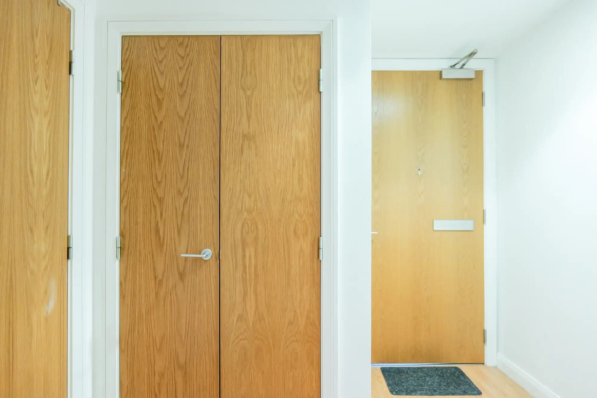 property photo 12 of 17