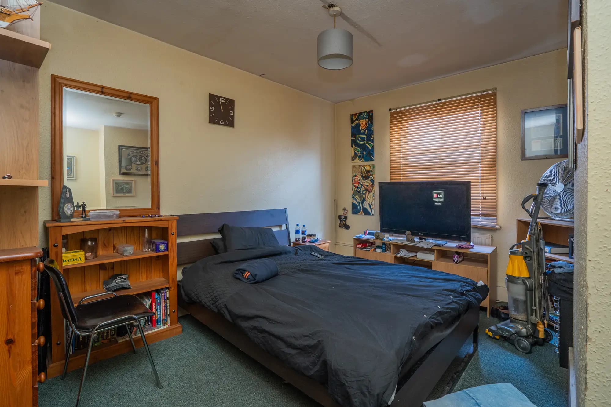 property photo 14 of 18