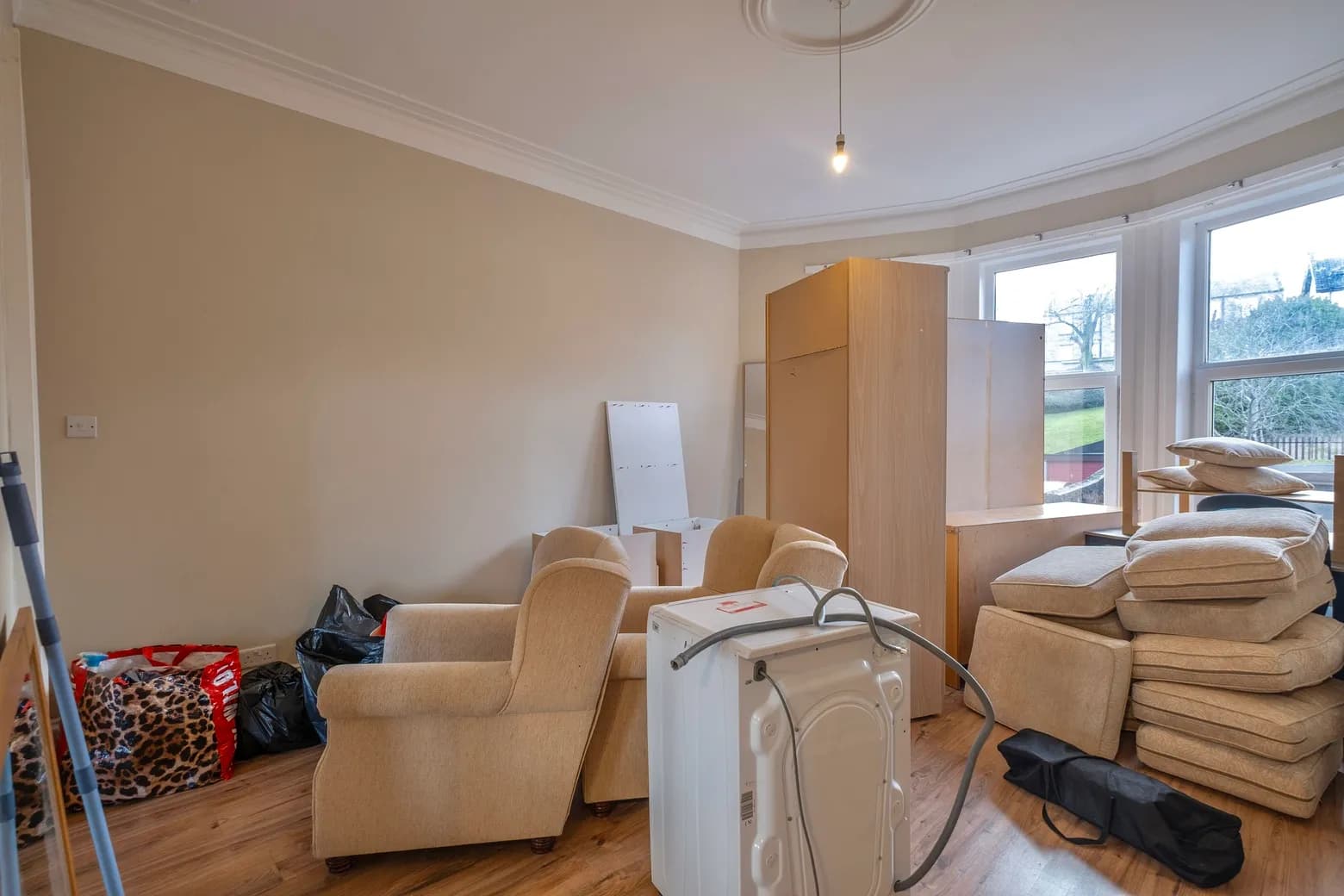 property photo 4 of 17