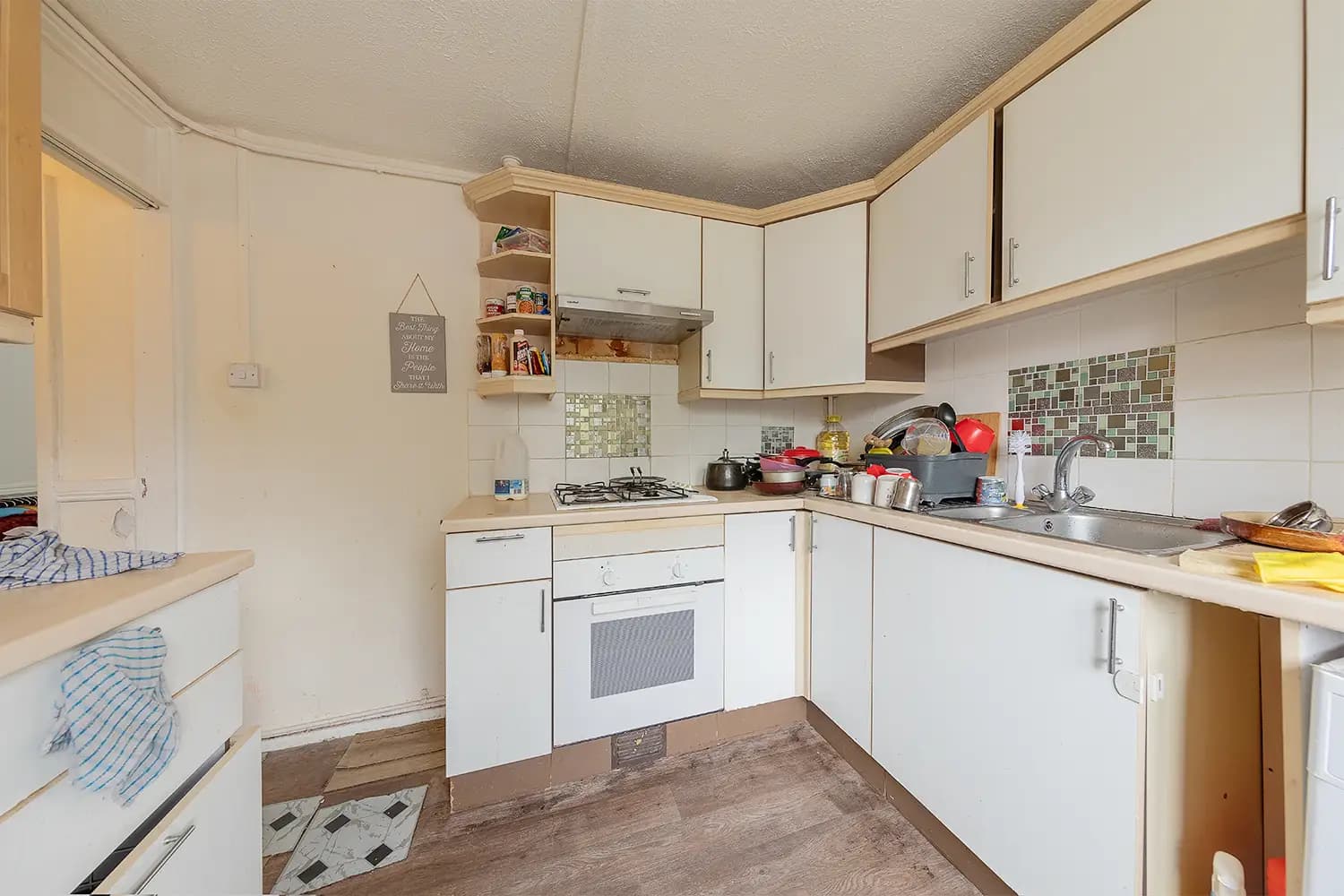 property photo 5 of 21