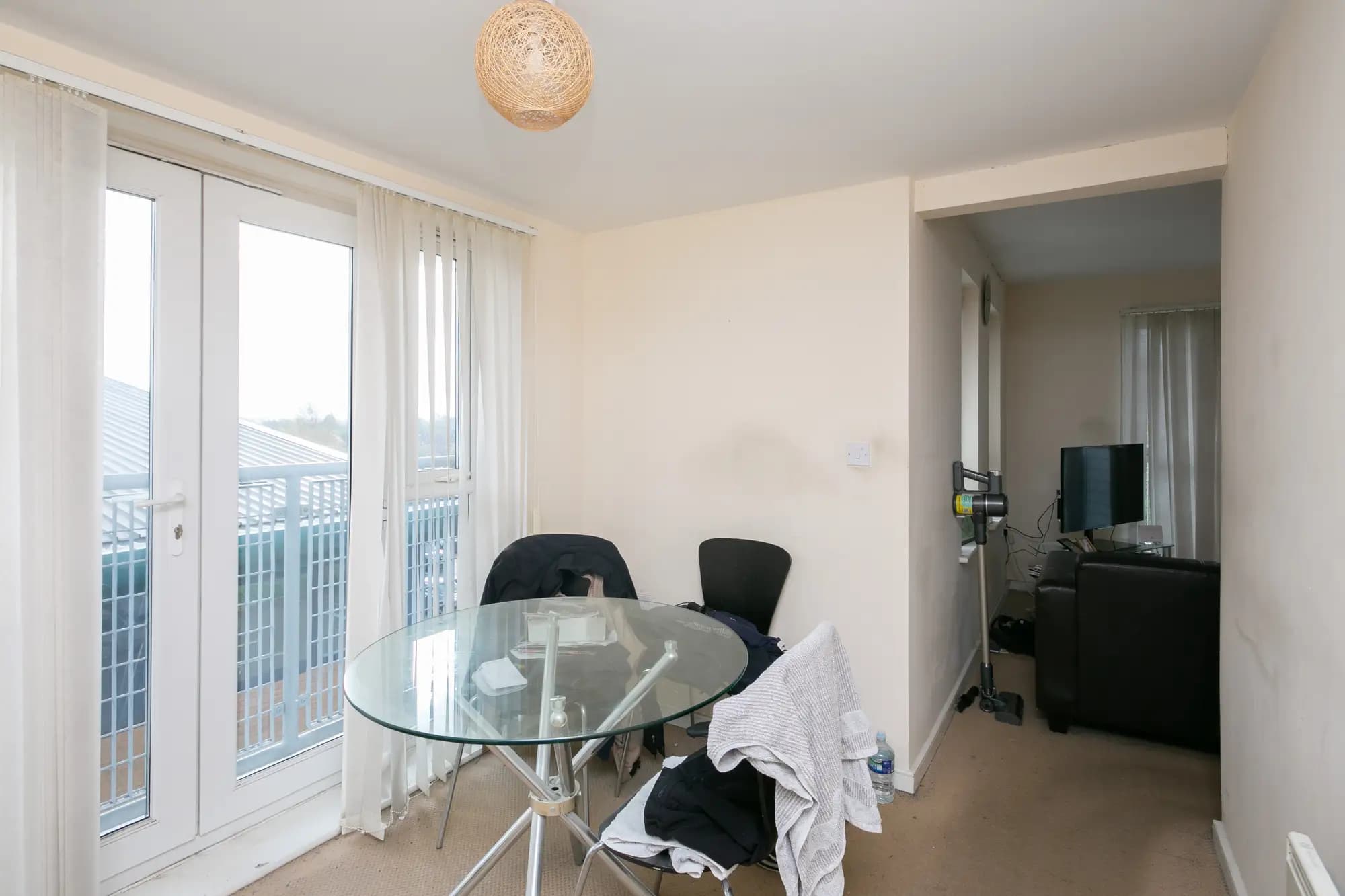 property photo 4 of 22