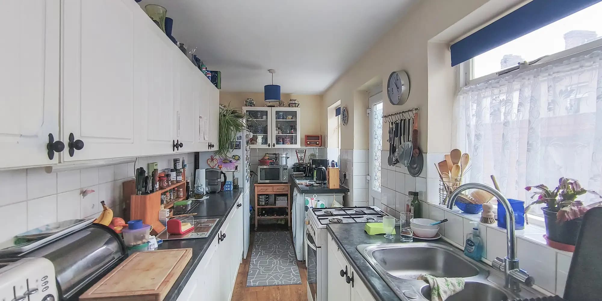 property photo 5 of 16