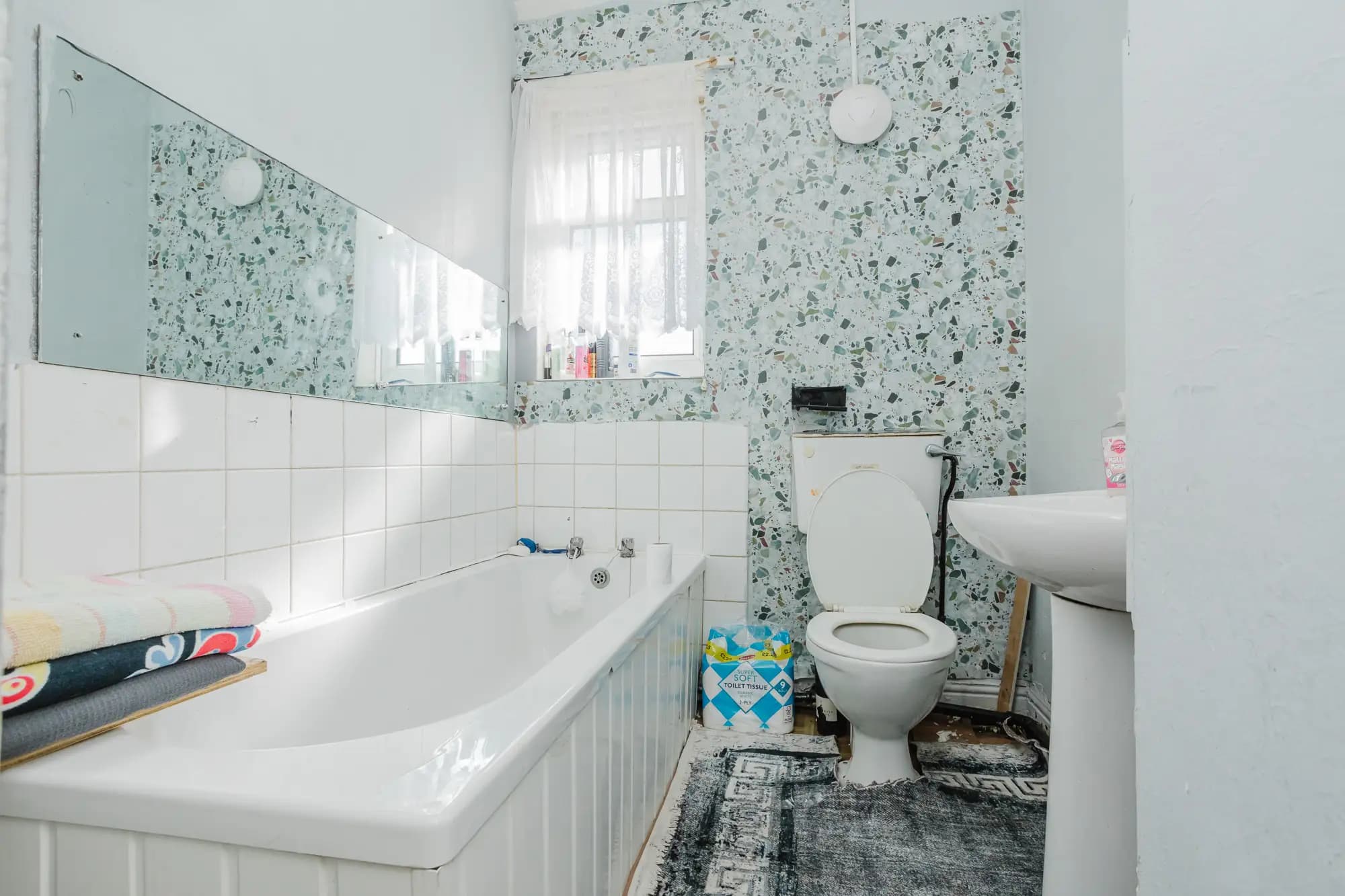 property photo 9 of 20