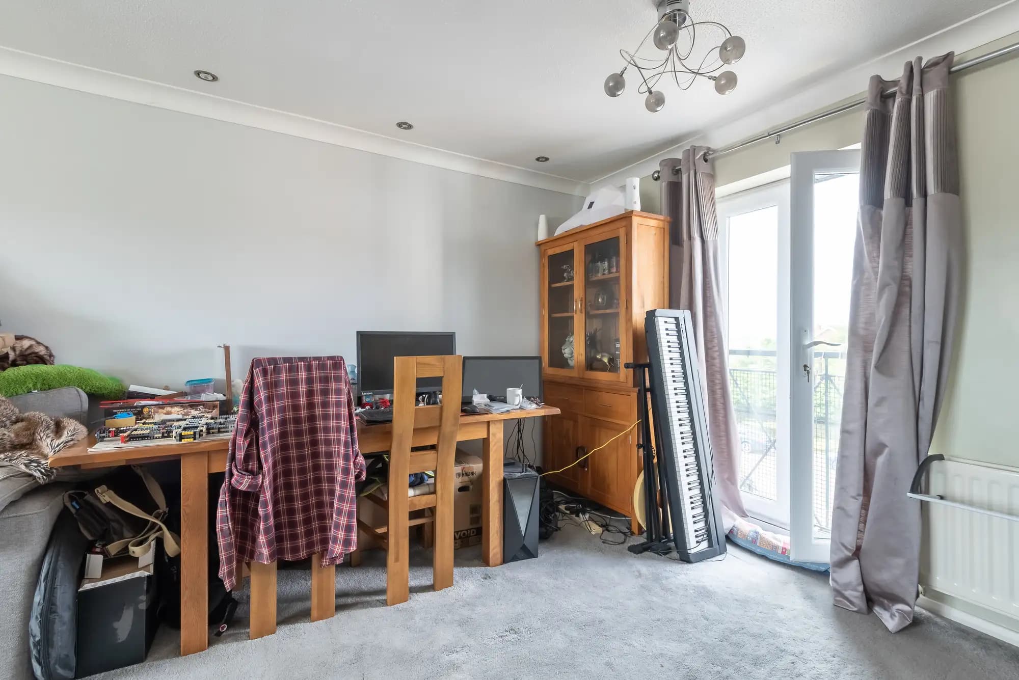 property photo 5 of 28