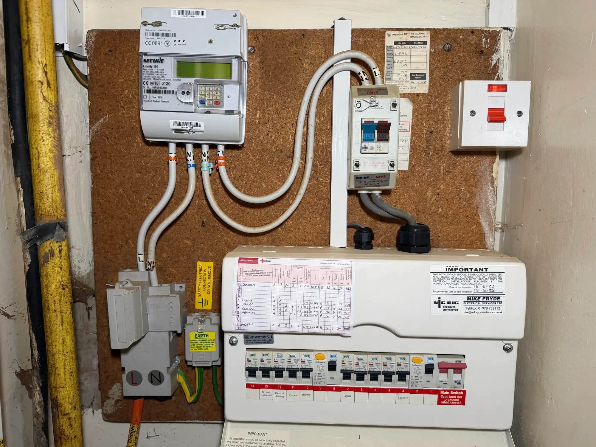 property photo 22 of 28