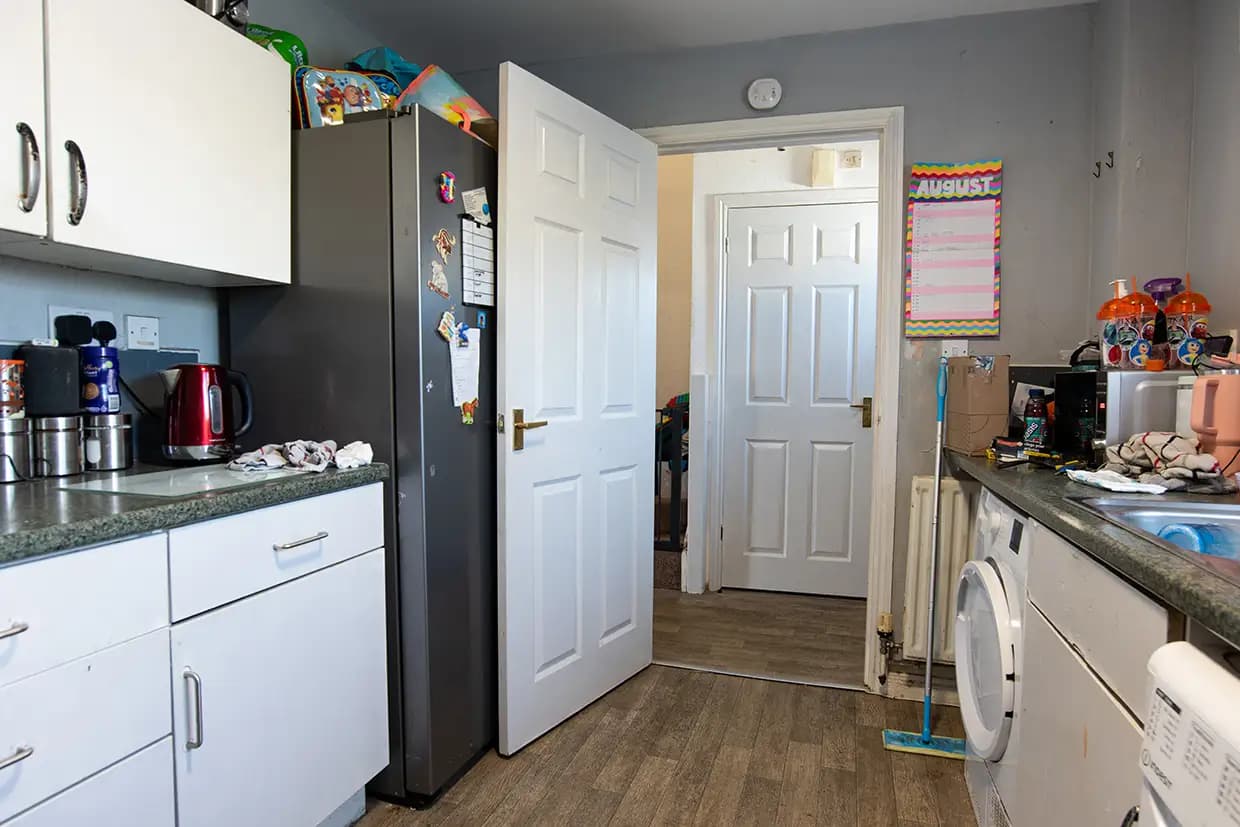 property photo 6 of 23