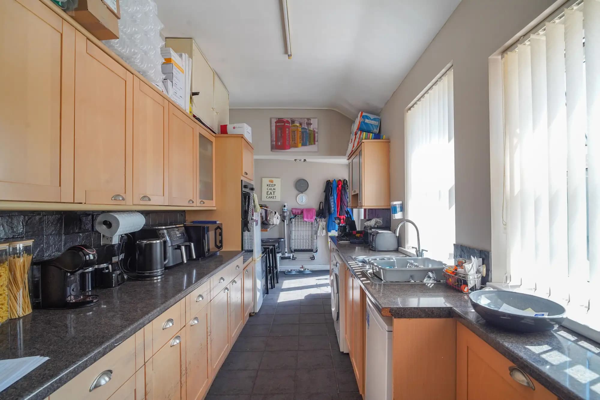 property photo 4 of 16