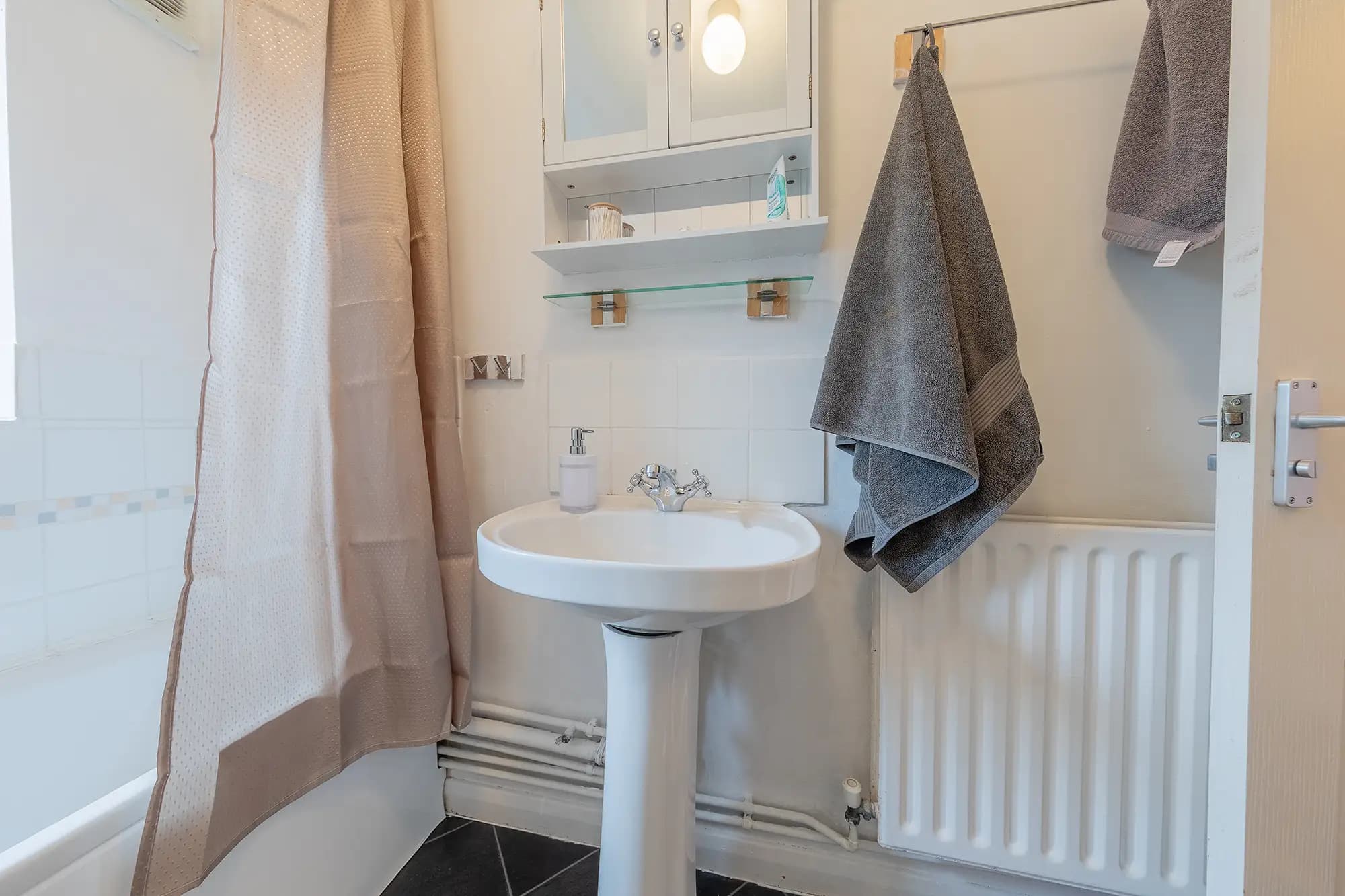 property photo 11 of 20