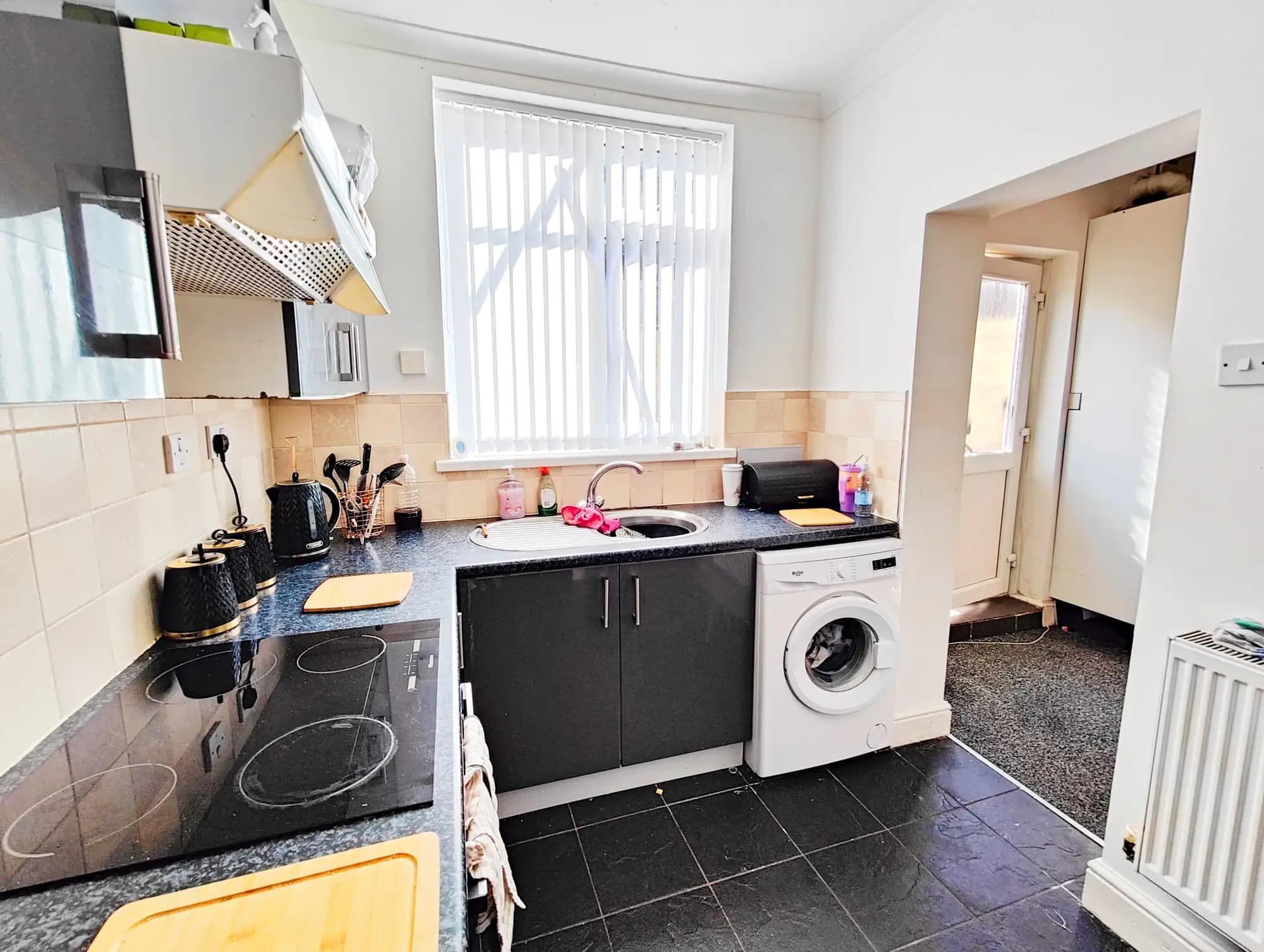 property photo 6 of 21