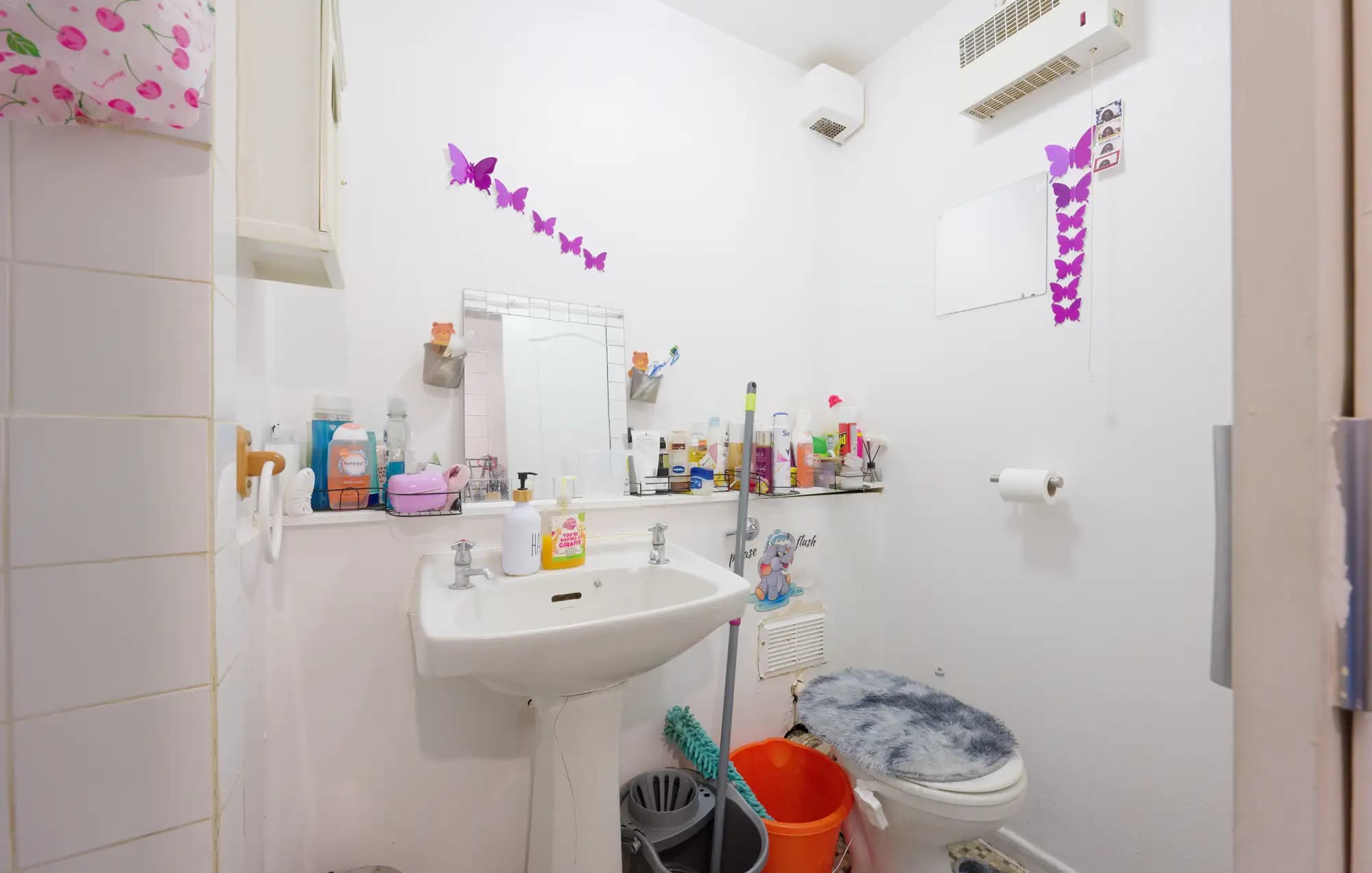 property photo 5 of 20