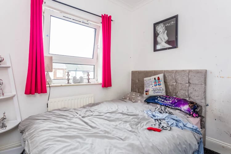 property photo 13 of 17