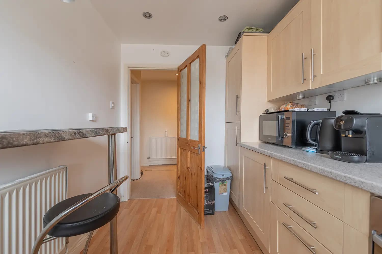 property photo 8 of 20