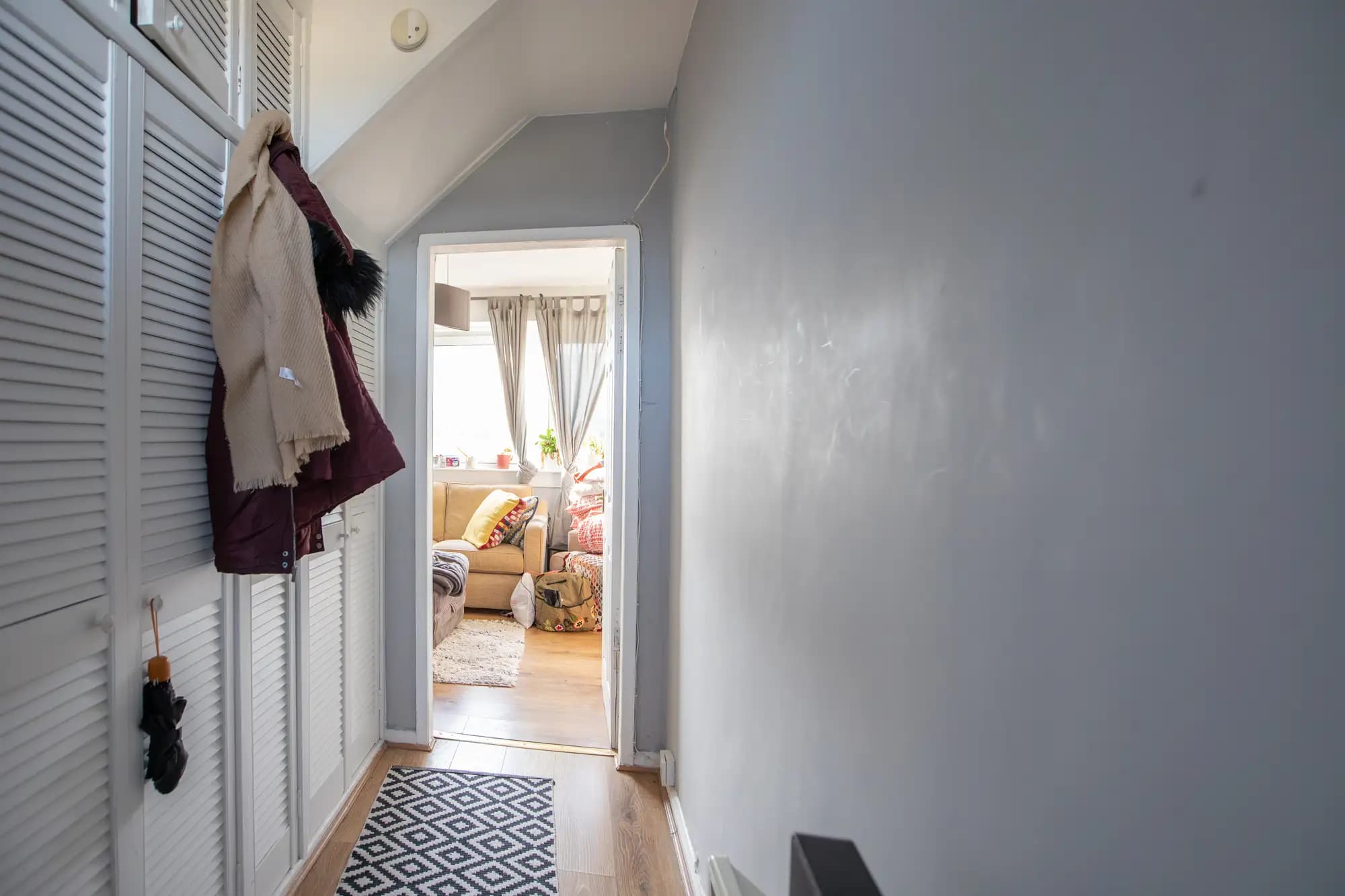 property photo 10 of 28