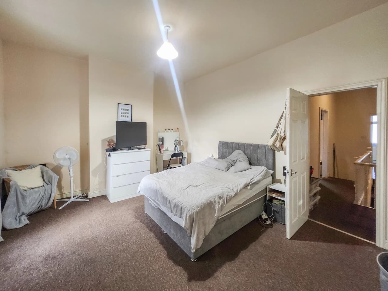 property photo 12 of 20