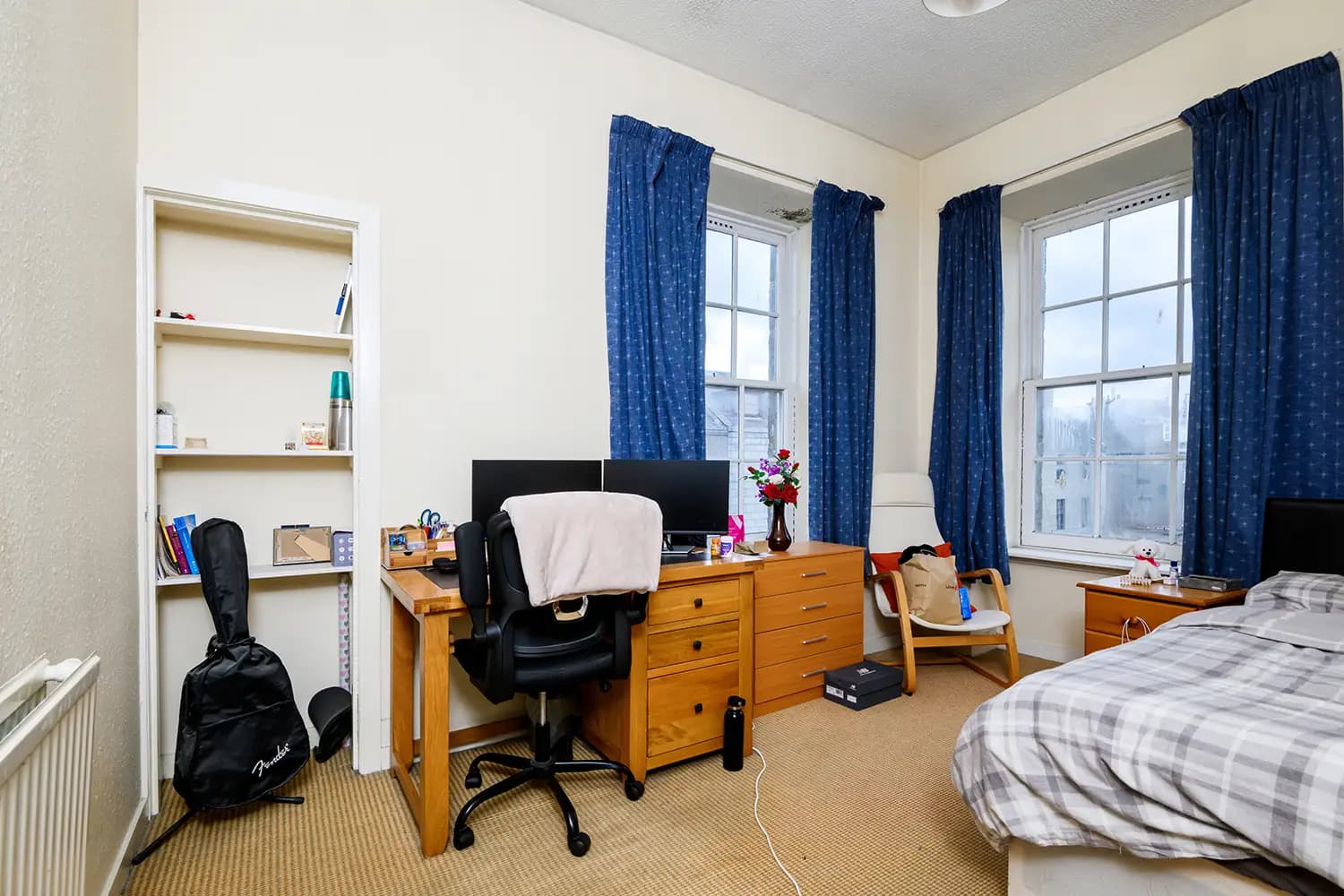 property photo 11 of 13