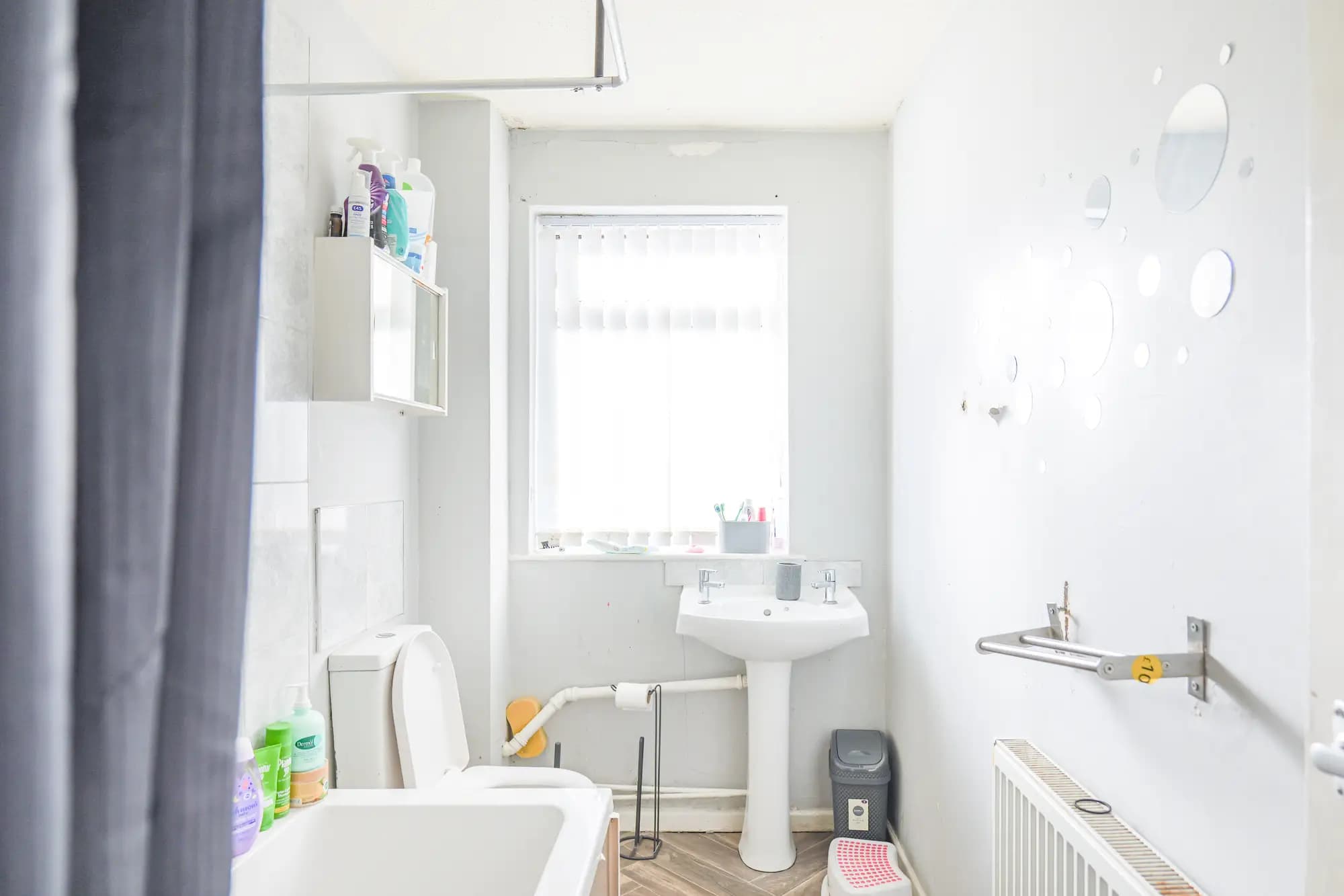 property photo 7 of 30