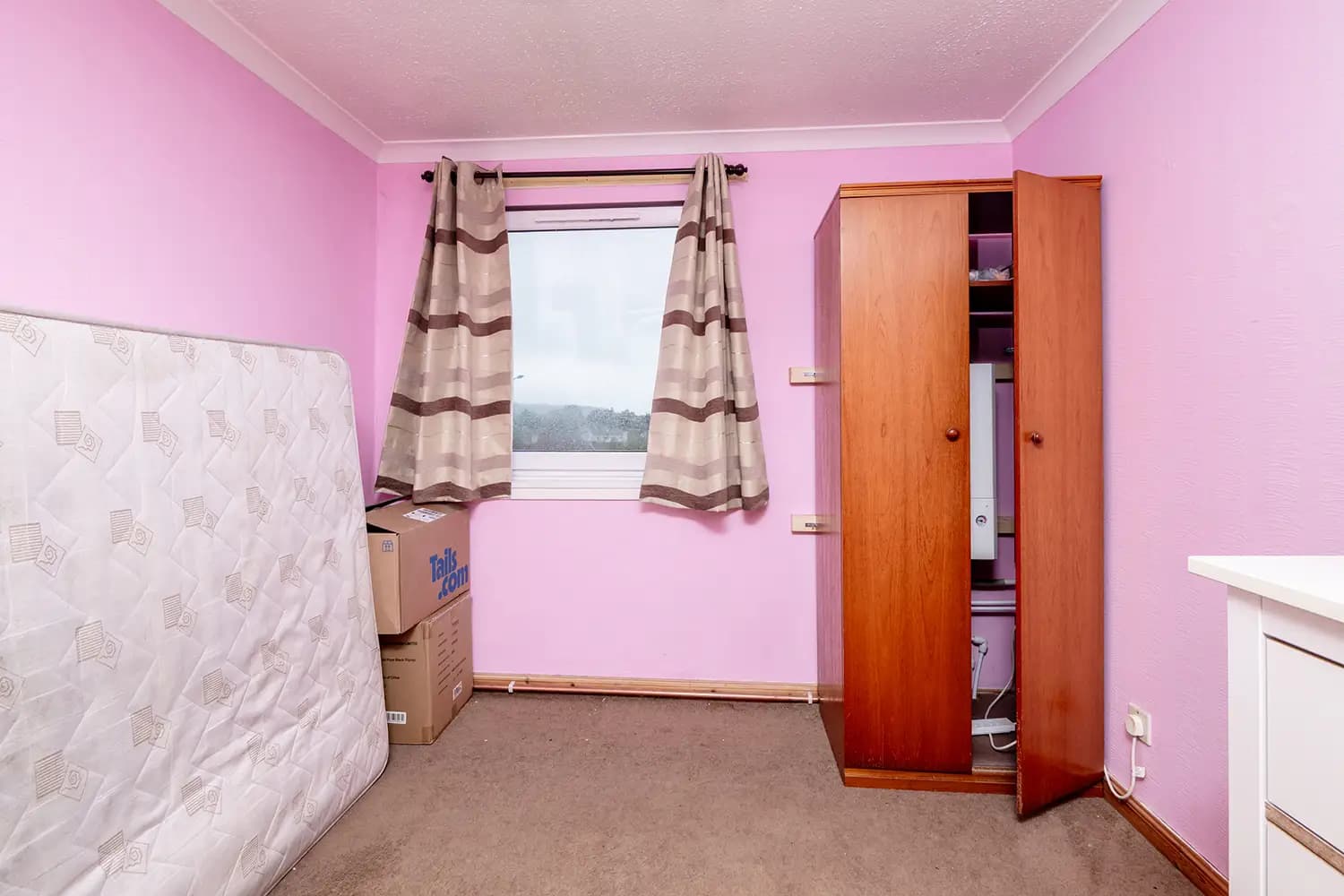 property photo 12 of 17