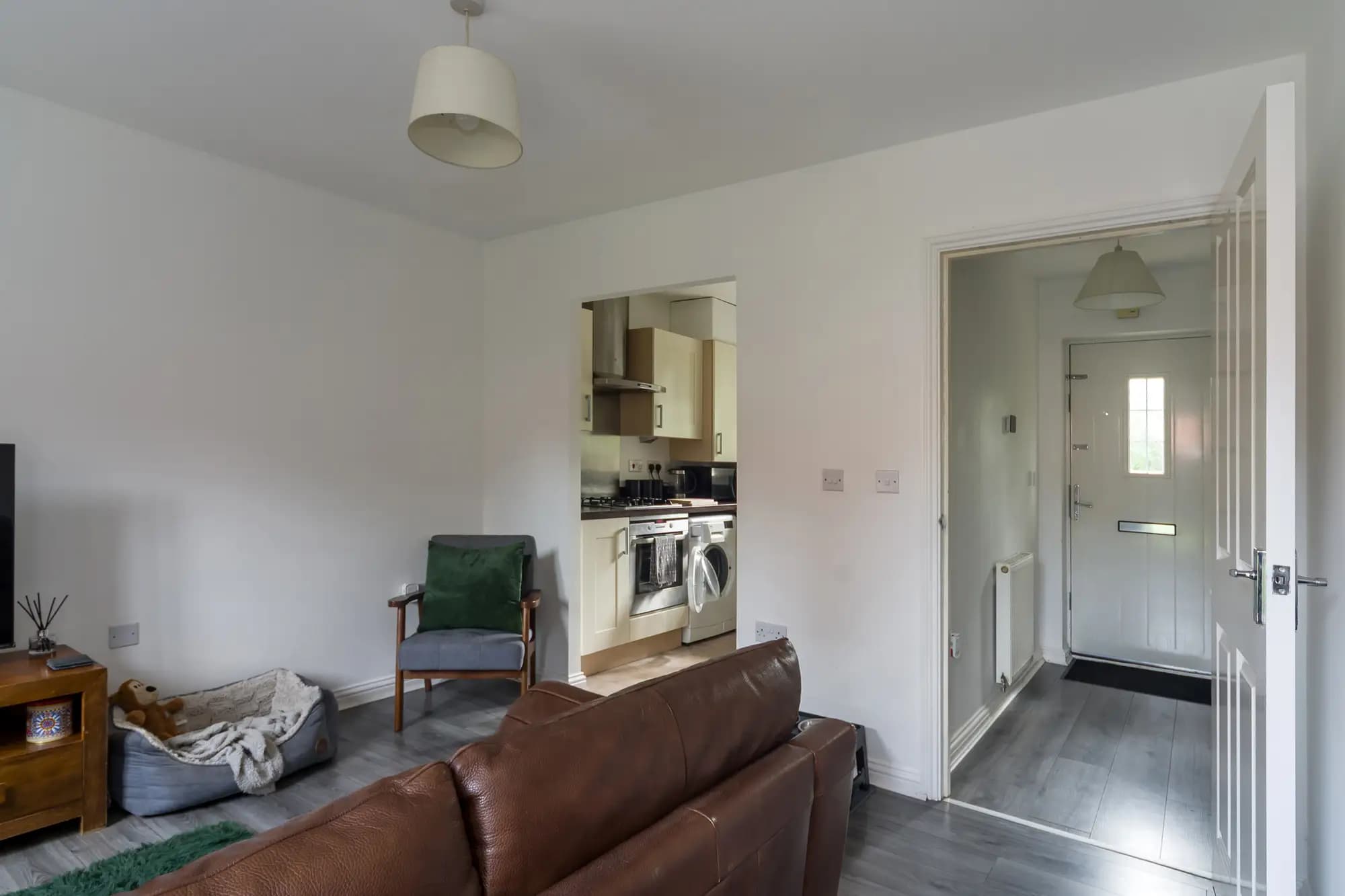 property photo 6 of 38