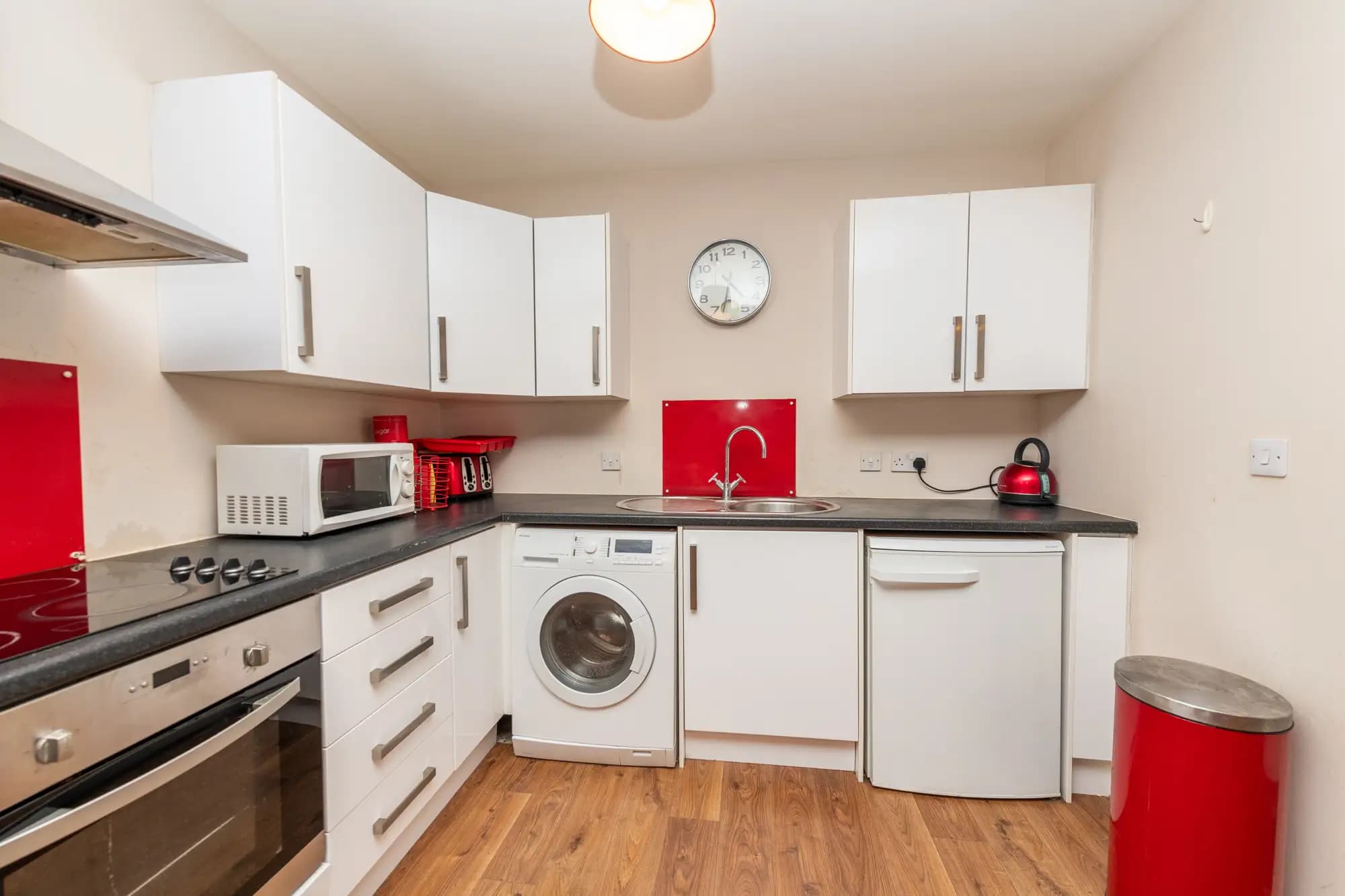 property photo 8 of 26