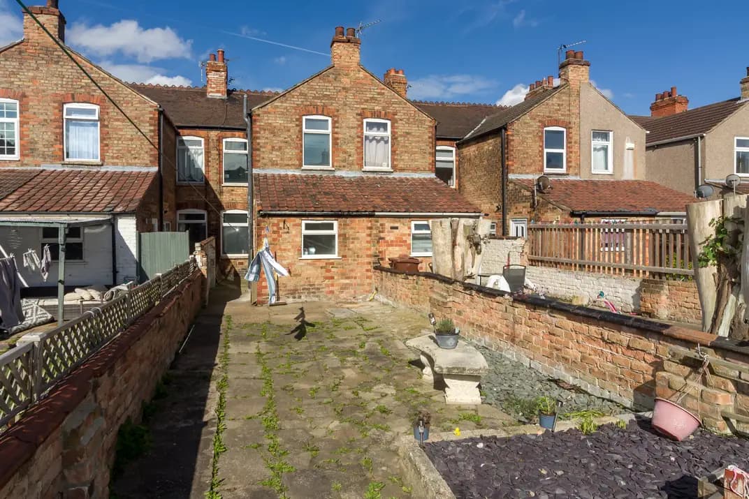 property photo 17 of 19