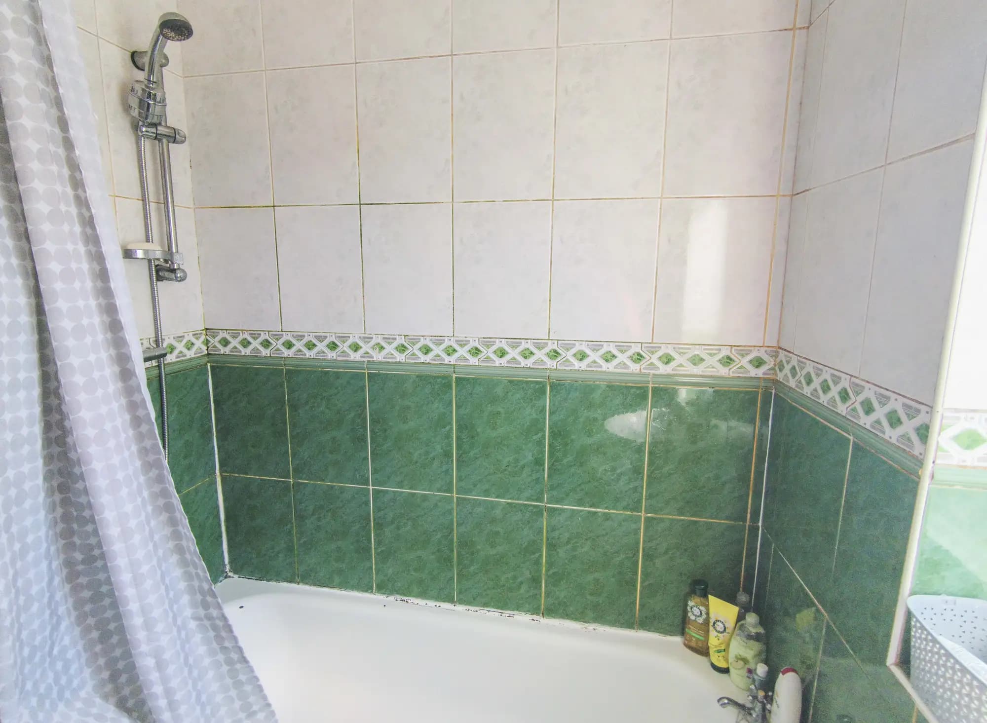 property photo 6 of 21