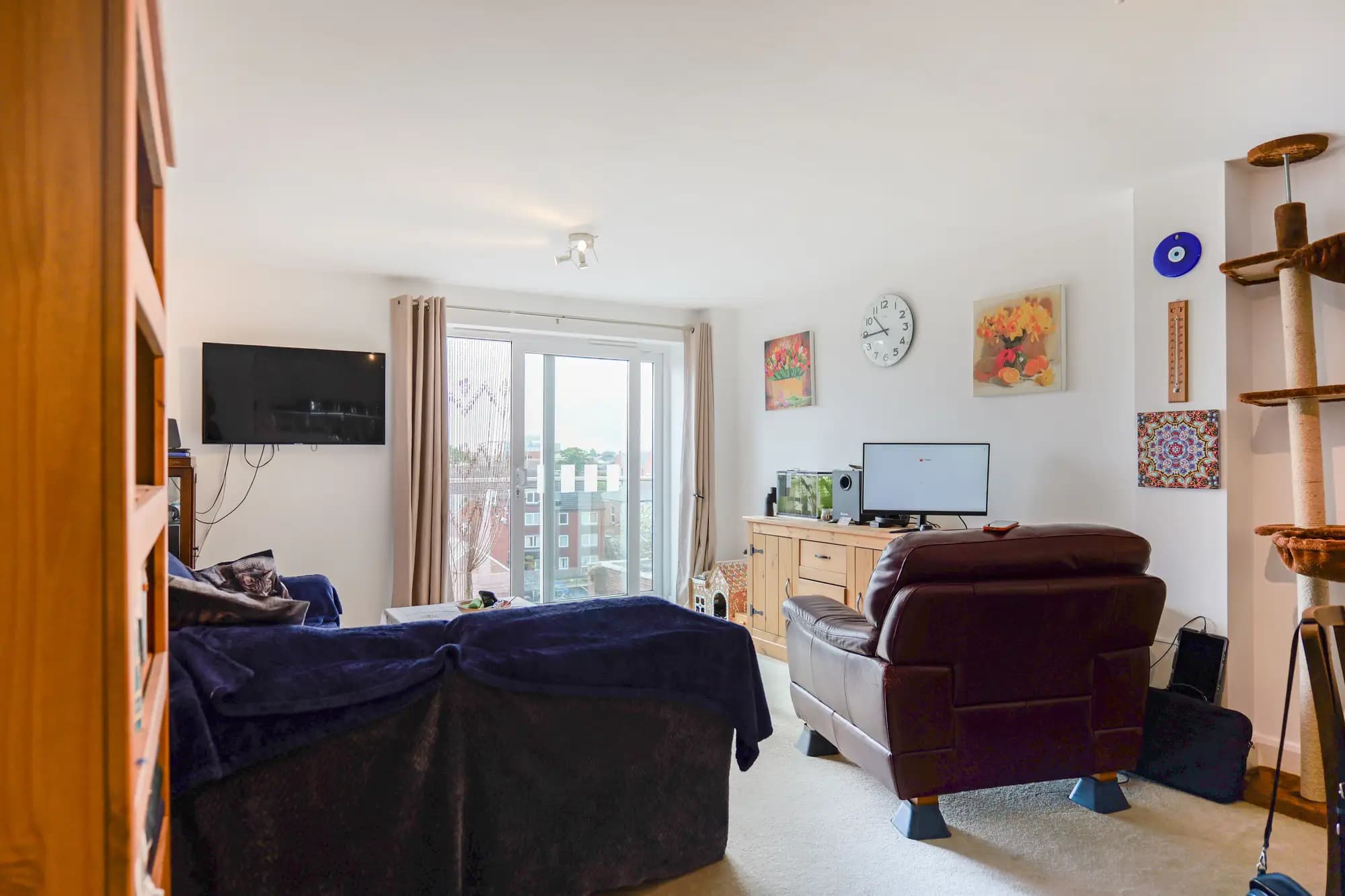 property photo 4 of 29