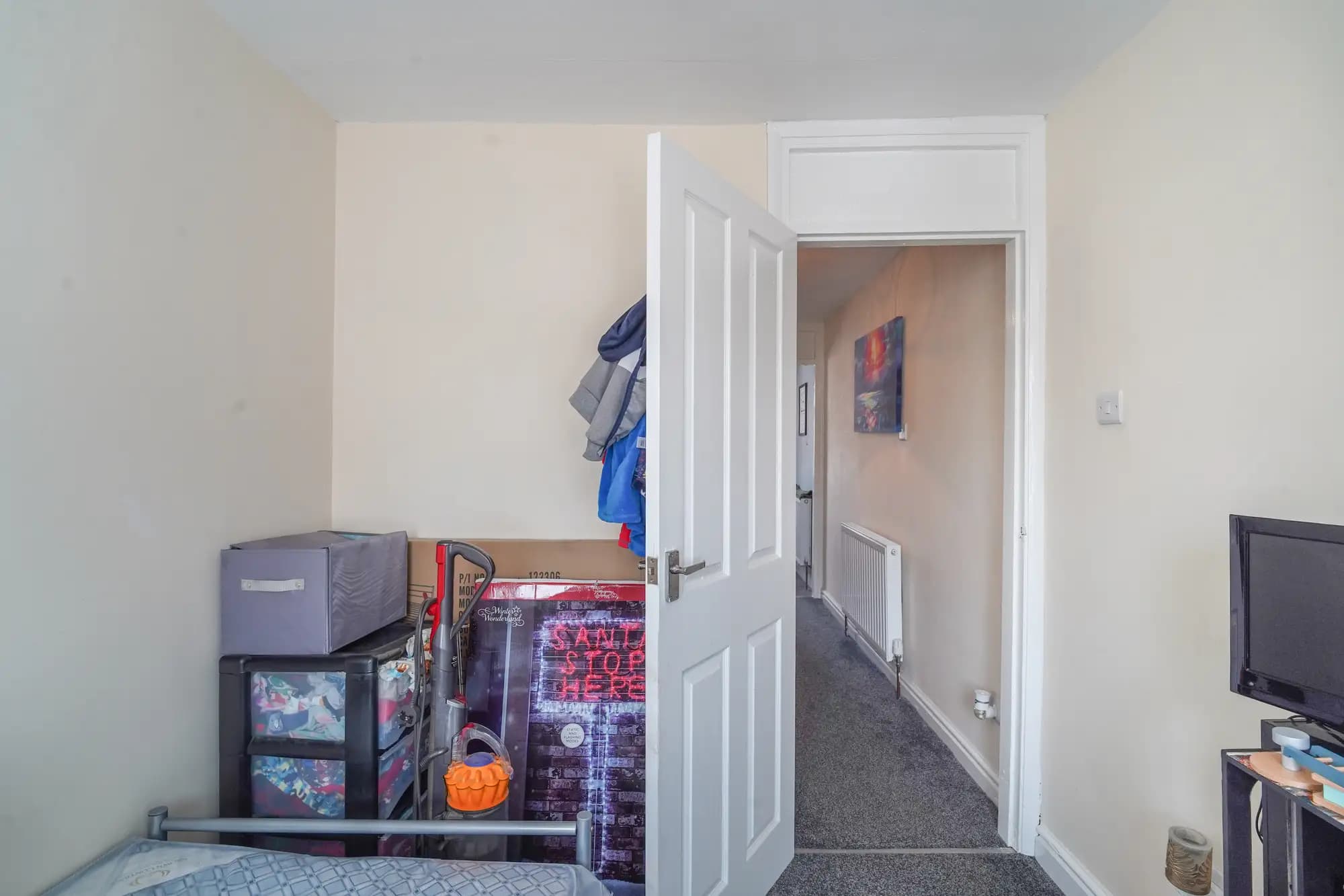 property photo 11 of 20