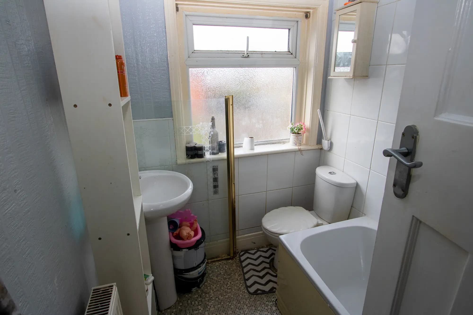 property photo 9 of 20