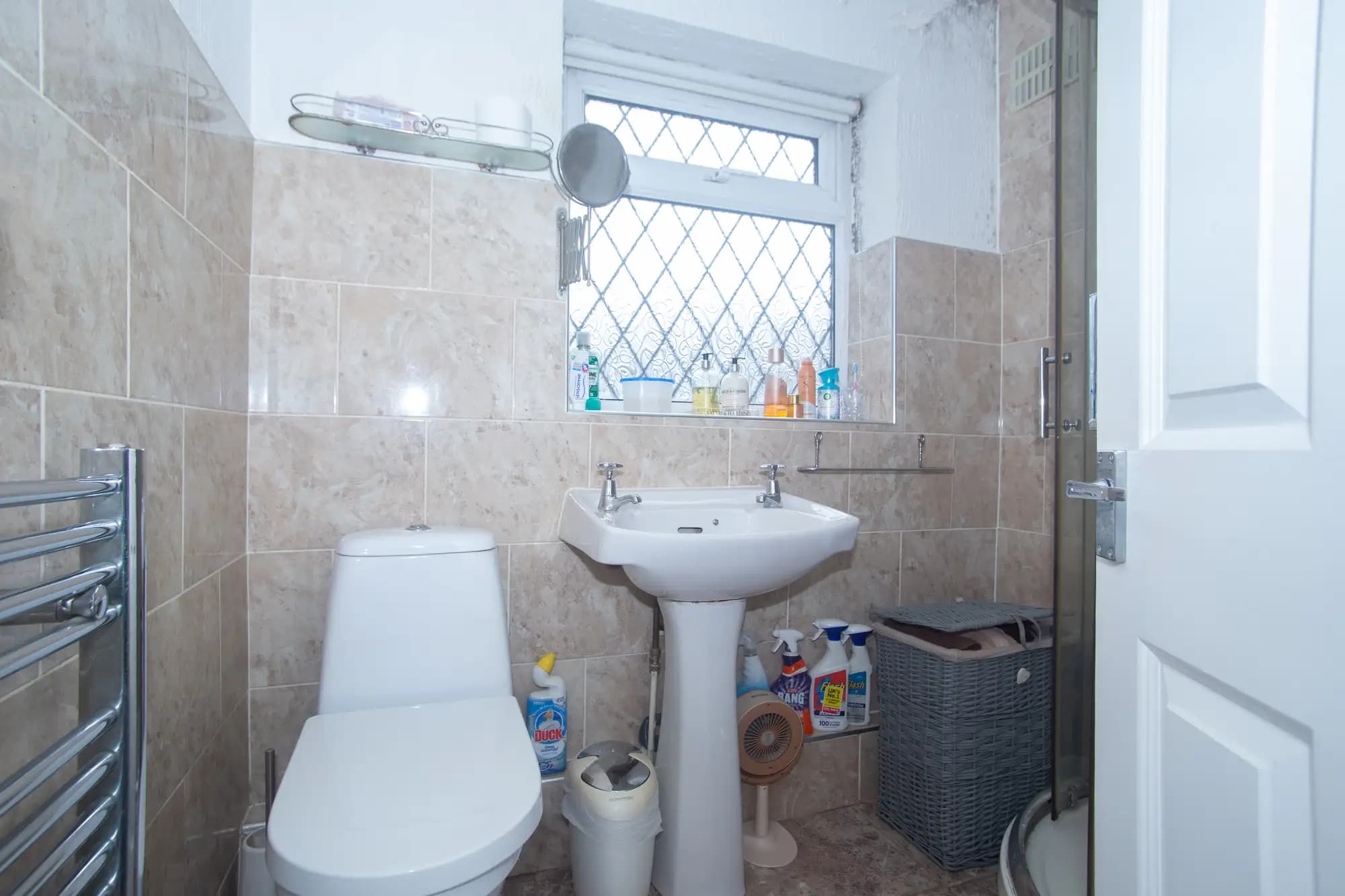 property photo 9 of 25