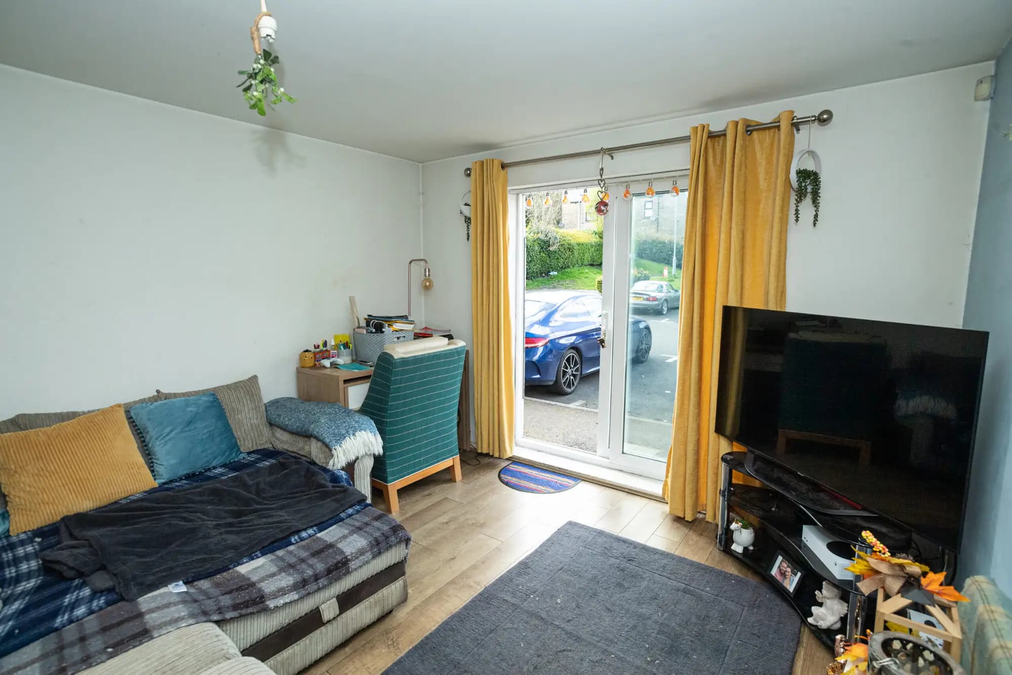 property photo 2 of 28
