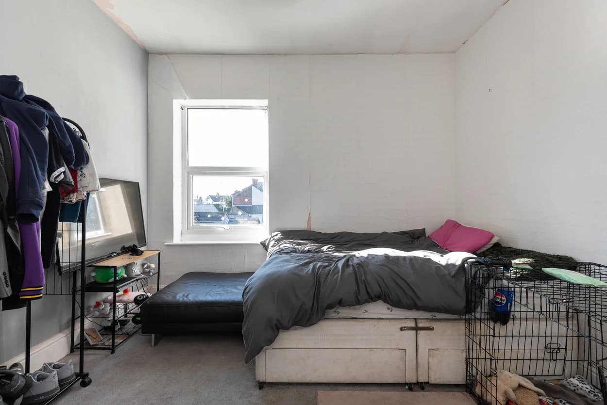 property photo 18 of 28