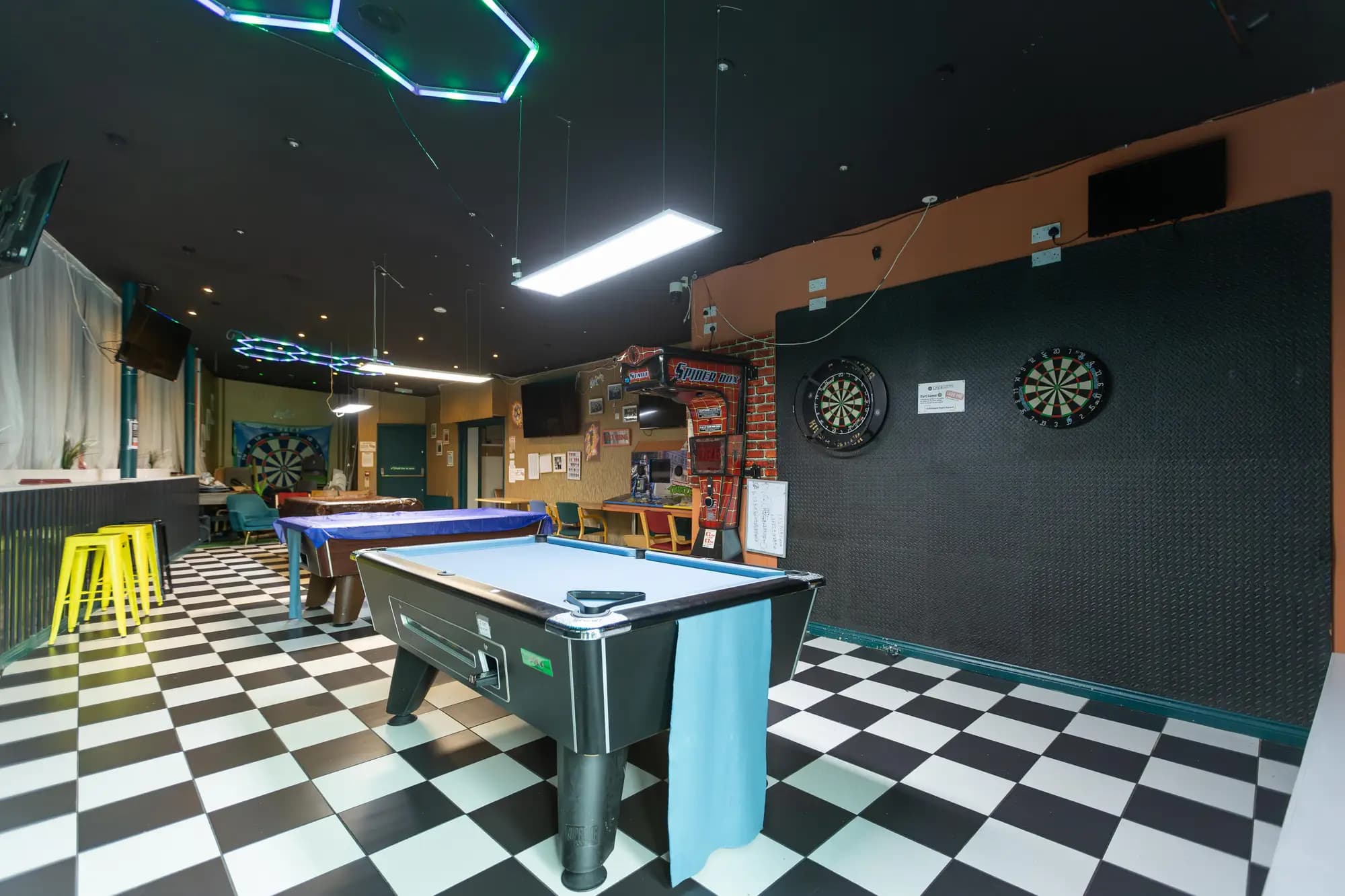 property photo 13 of 16