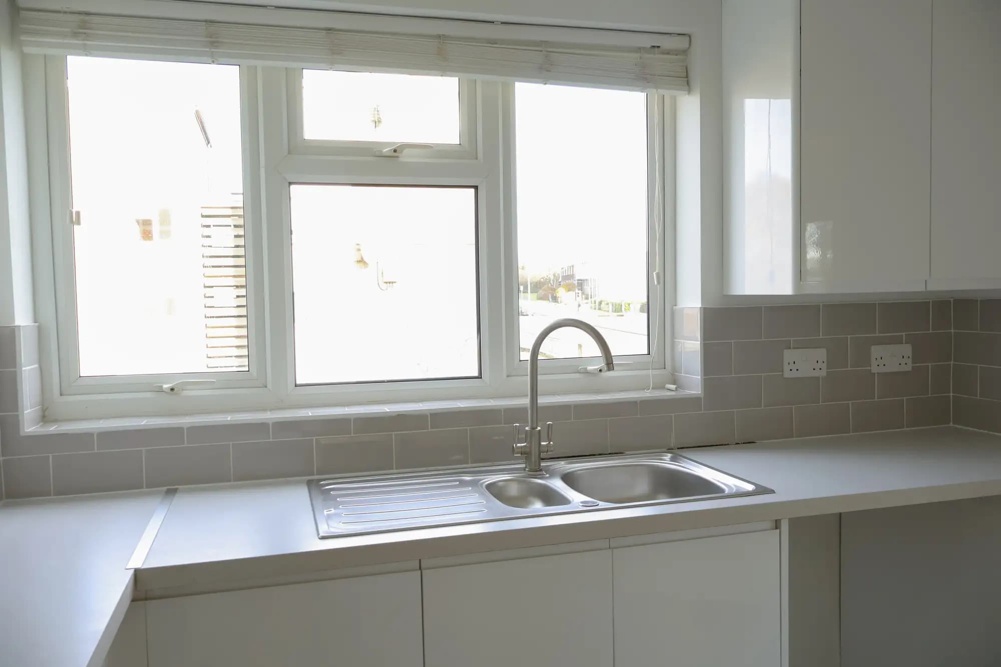 property photo 9 of 30