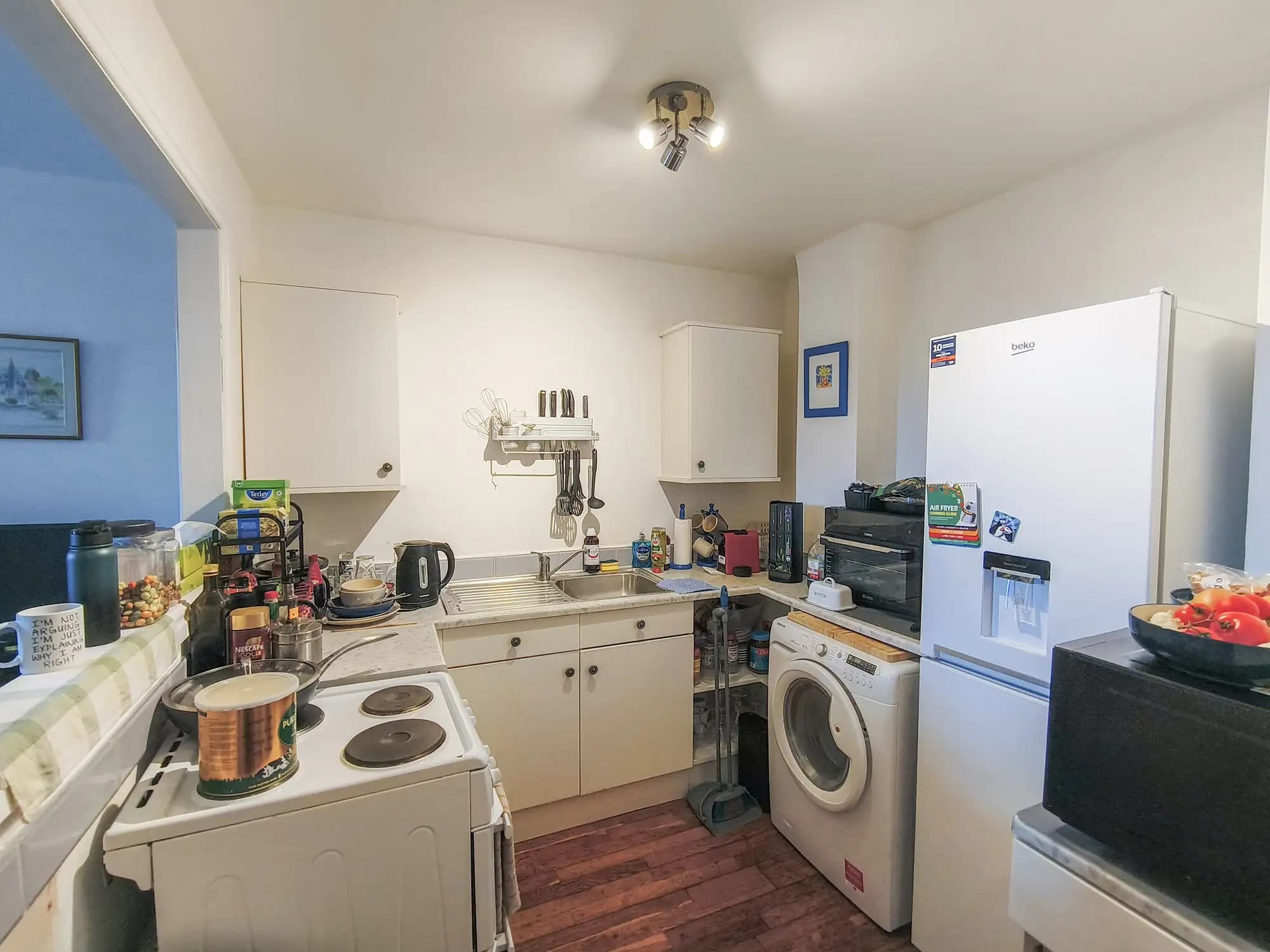 property photo 8 of 15