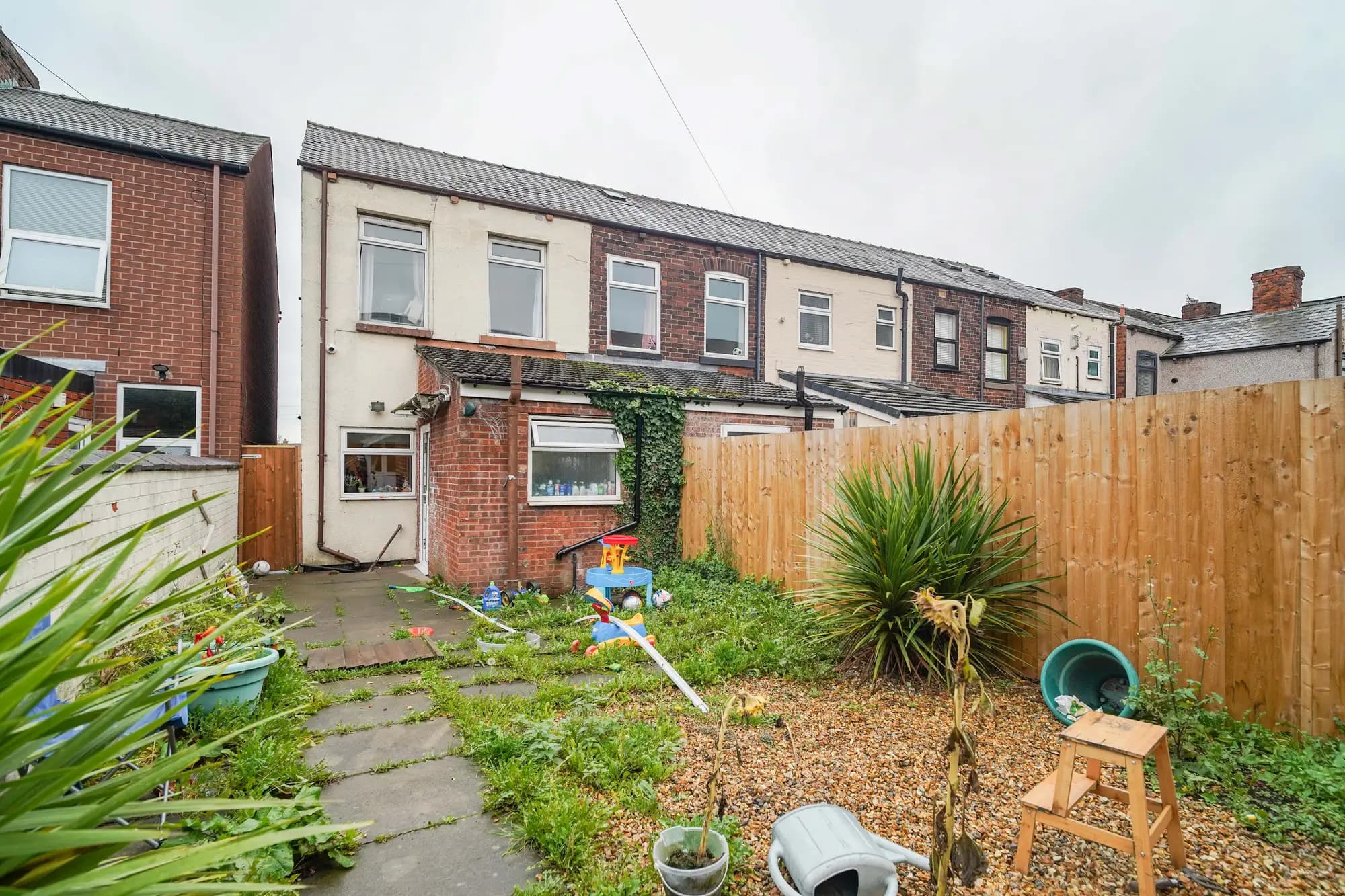 property photo 29 of 33