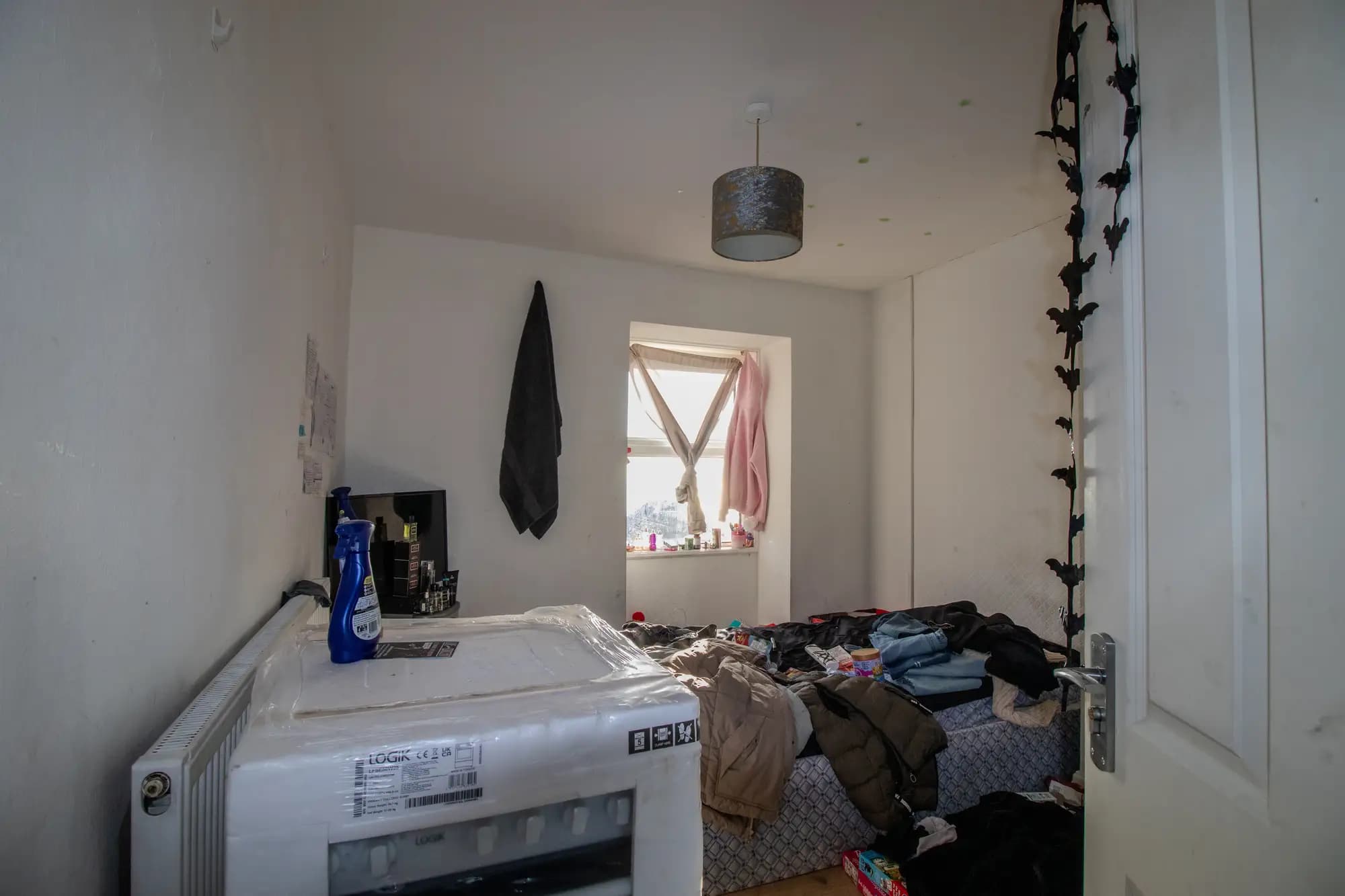 property photo 6 of 16