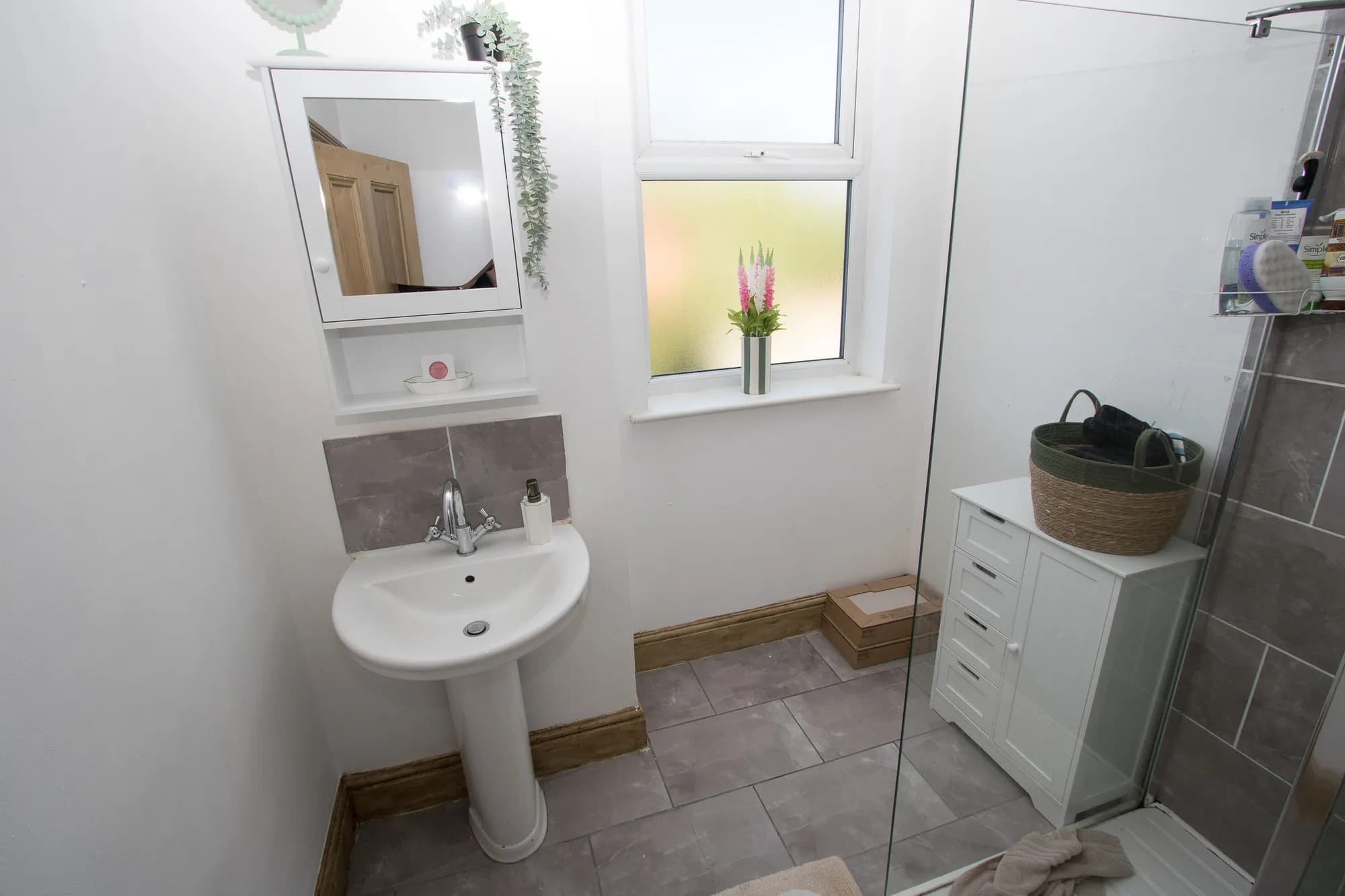 property photo 9 of 18