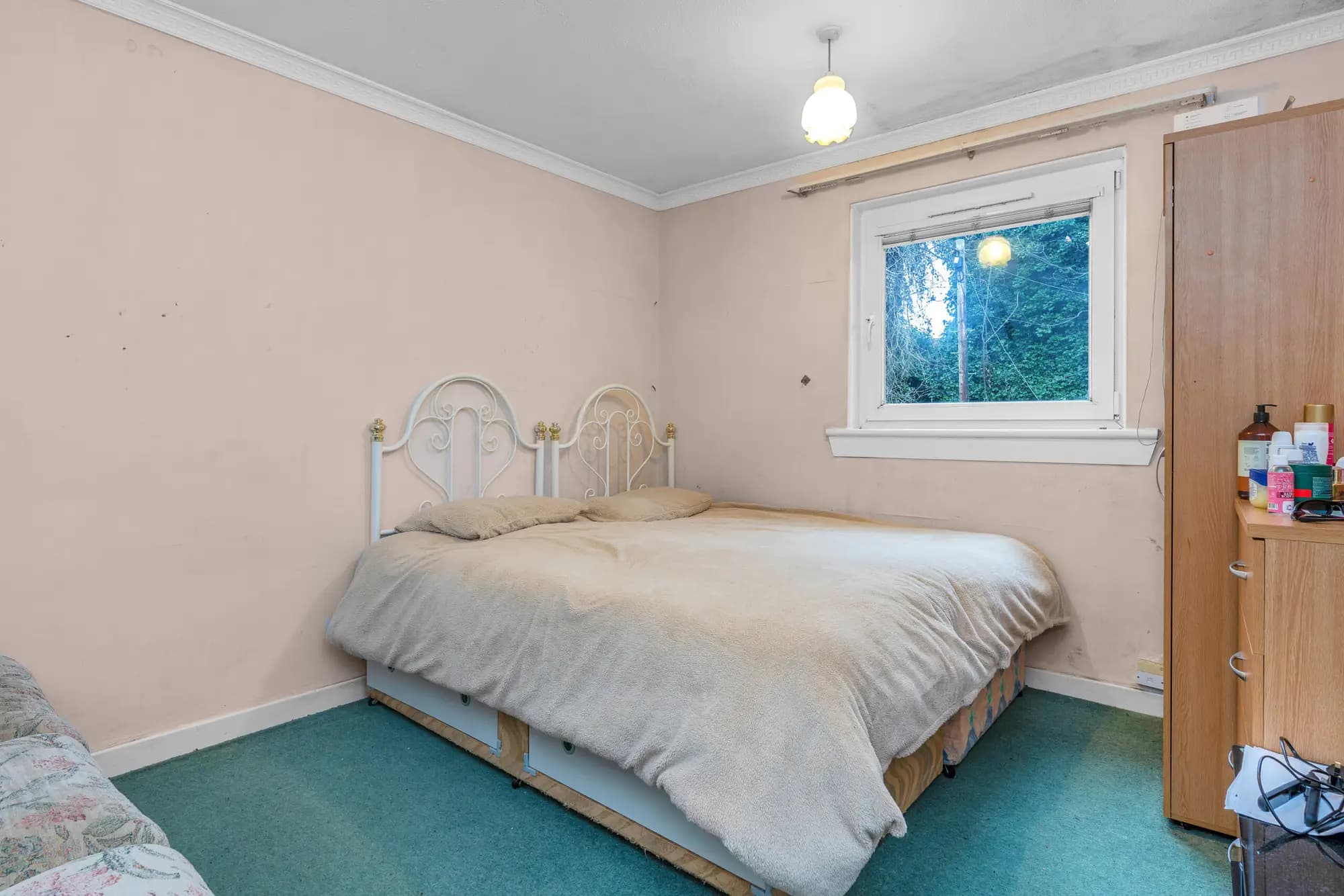 property photo 13 of 17