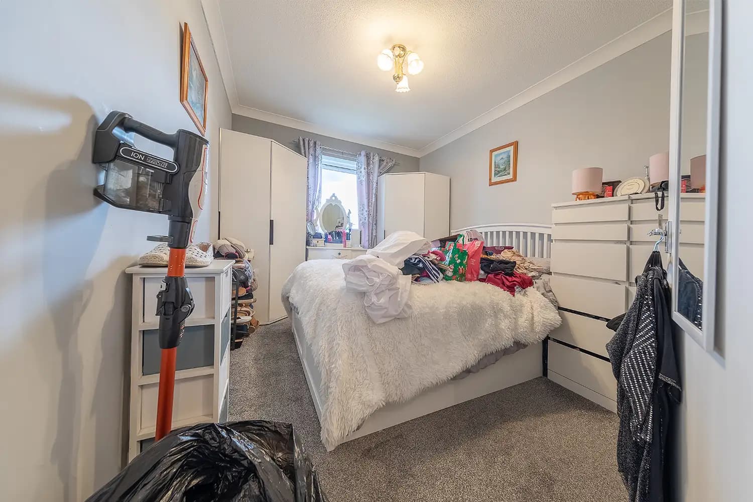 property photo 11 of 24